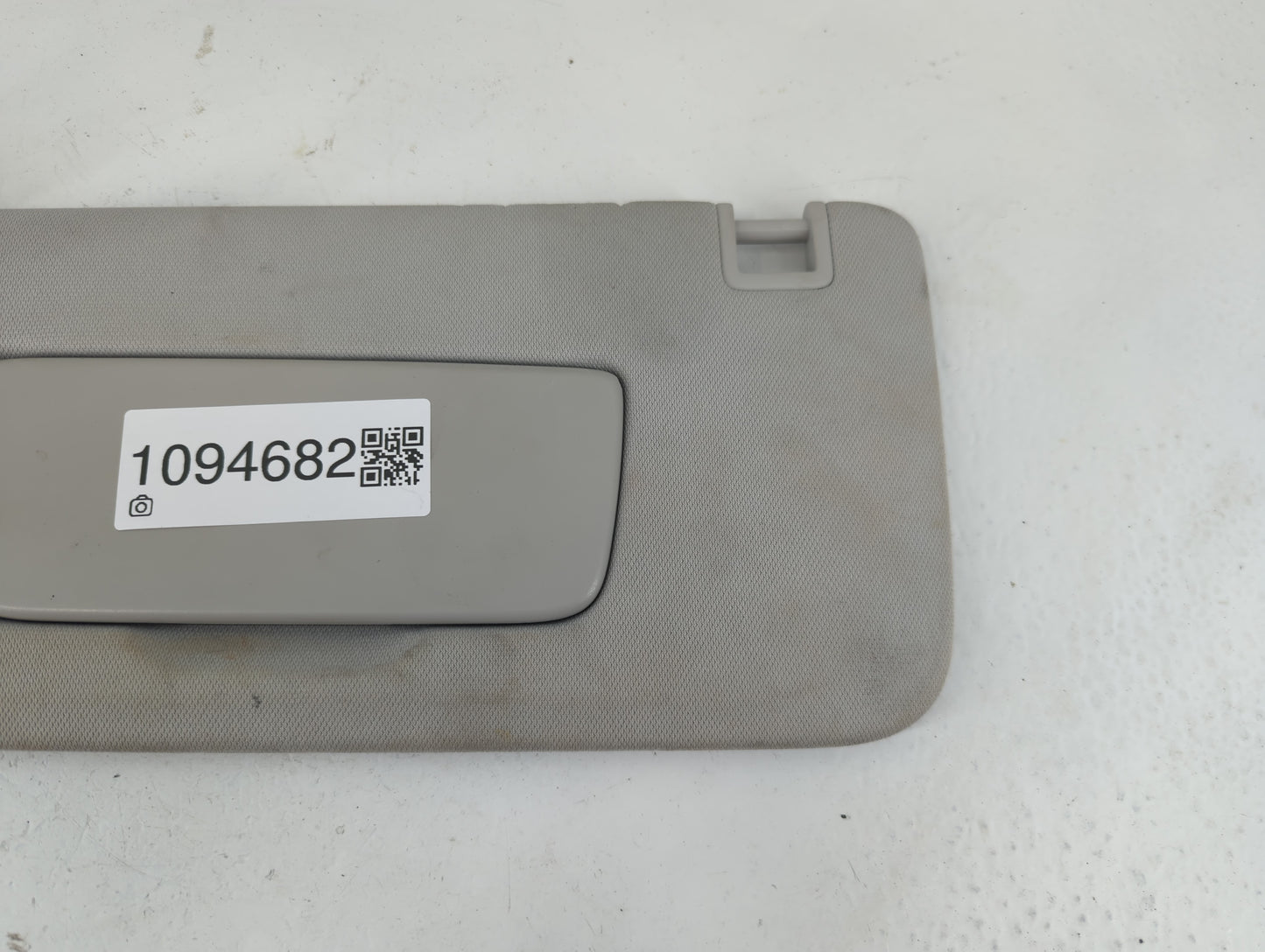 2018-2022 Chevrolet Traverse Sun Visor Shade Replacement Driver Left Mirror Fits Fits 2018 2019 2020 2021 2022 OEM Used Auto