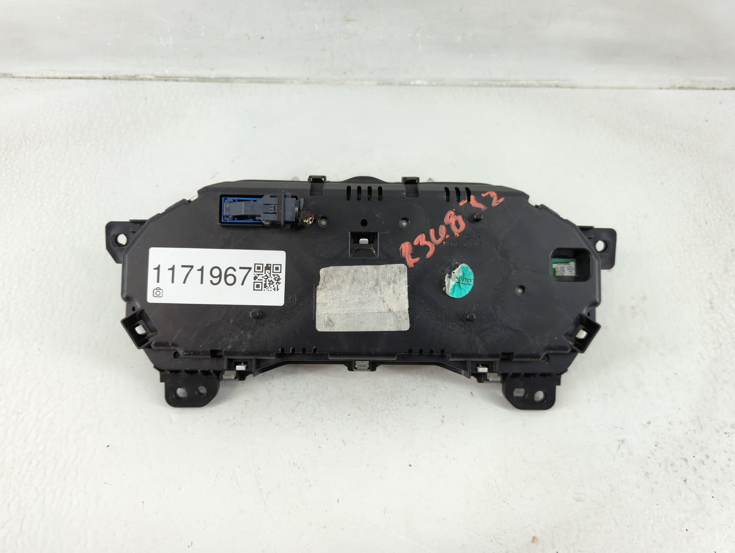 2018-2019 Chevrolet Traverse Instrument Cluster Speedometer Gauges Fits Fits 2018 2019 OEM Used Auto Parts - Oemusedautopart