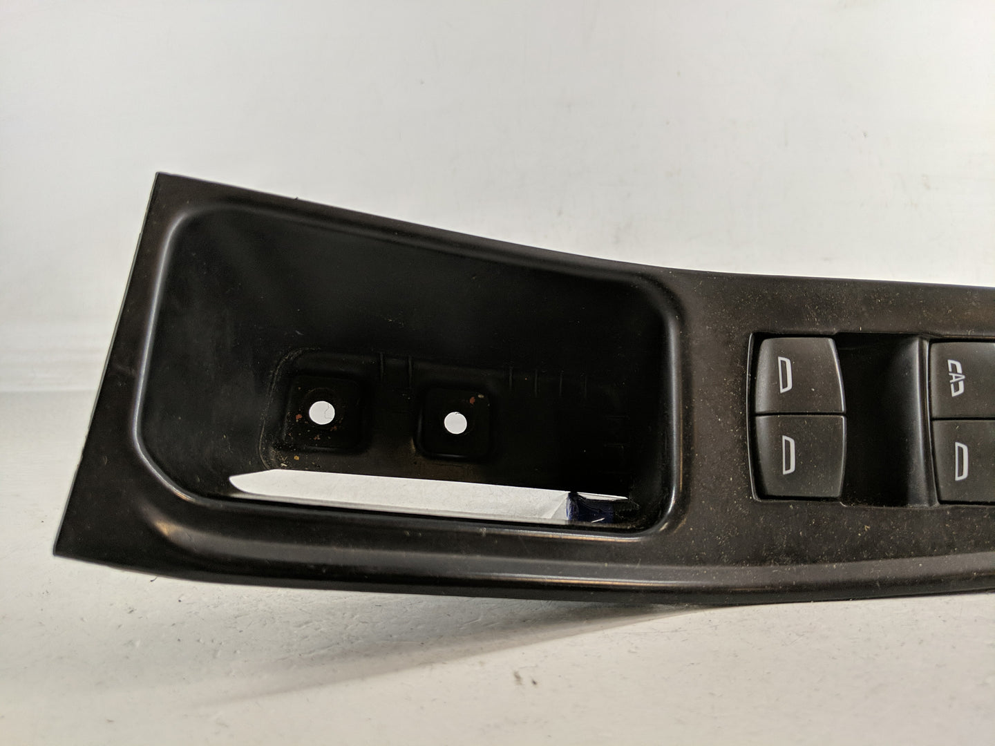 2018 Chevrolet Traverse Master Power Window Switch Replacement Driver Side Left P/N:D1A062A 84139693 Fits Fits 2017 2019 202