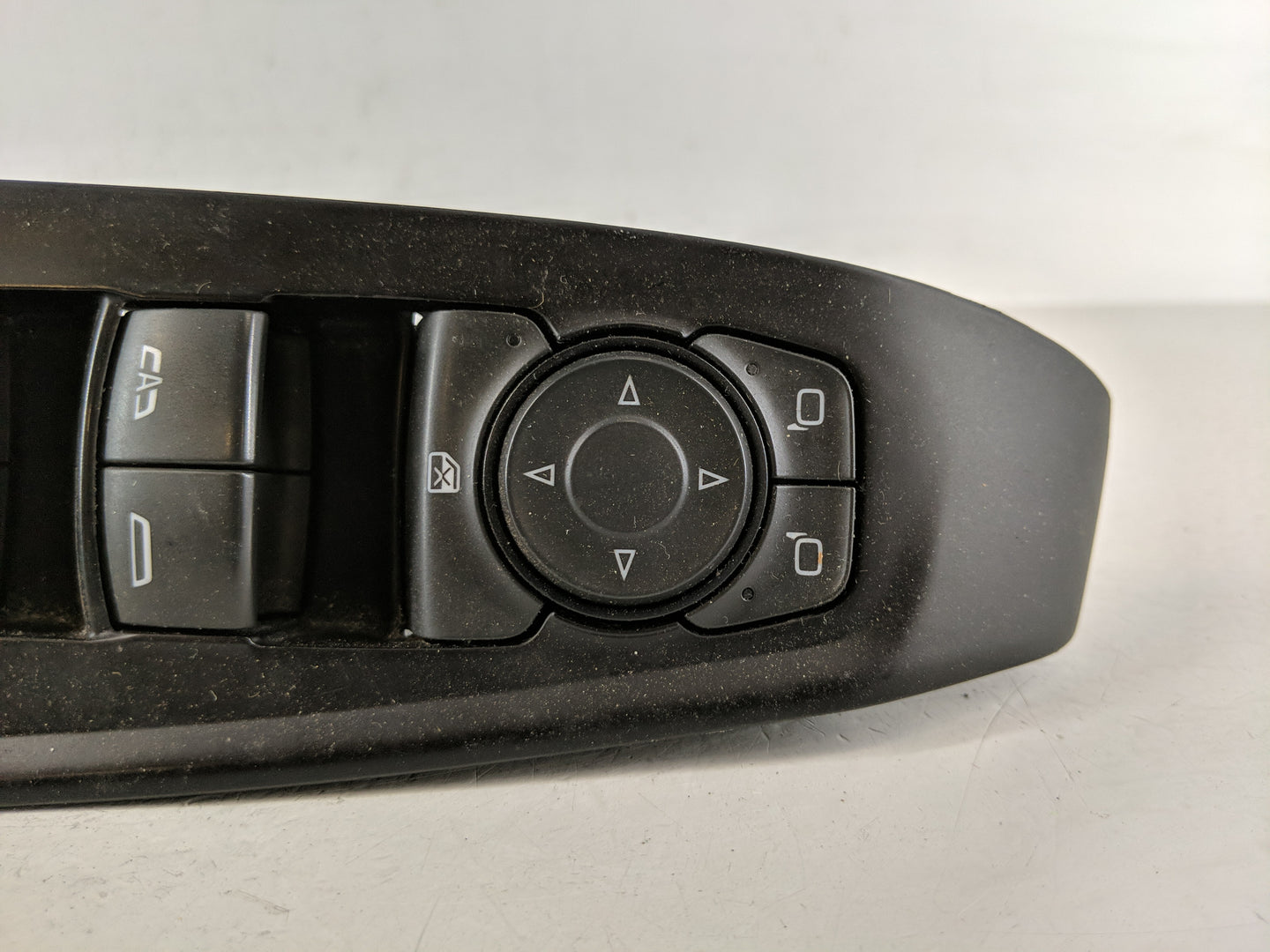 2018 Chevrolet Traverse Master Power Window Switch Replacement Driver Side Left P/N:D1A062A 84139693 Fits Fits 2017 2019 202