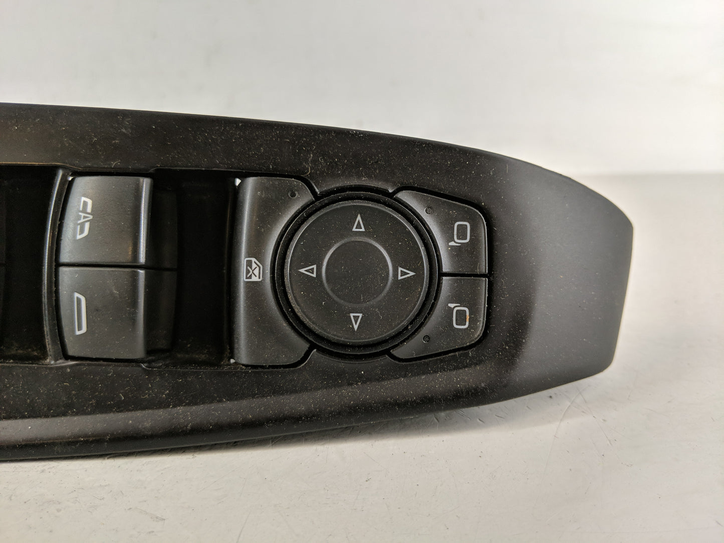 2018 Chevrolet Traverse Master Power Window Switch Replacement Driver Side Left P/N:D1A062A 84139693 Fits Fits 2017 2019 202