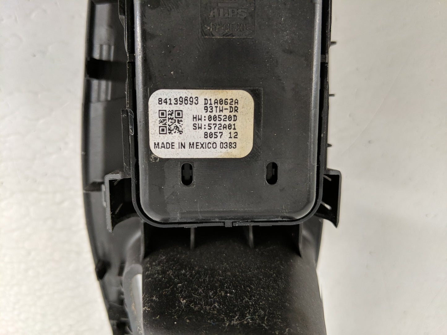 2018 Chevrolet Traverse Master Power Window Switch Replacement Driver Side Left P/N:D1A062A 84139693 Fits Fits 2017 2019 202