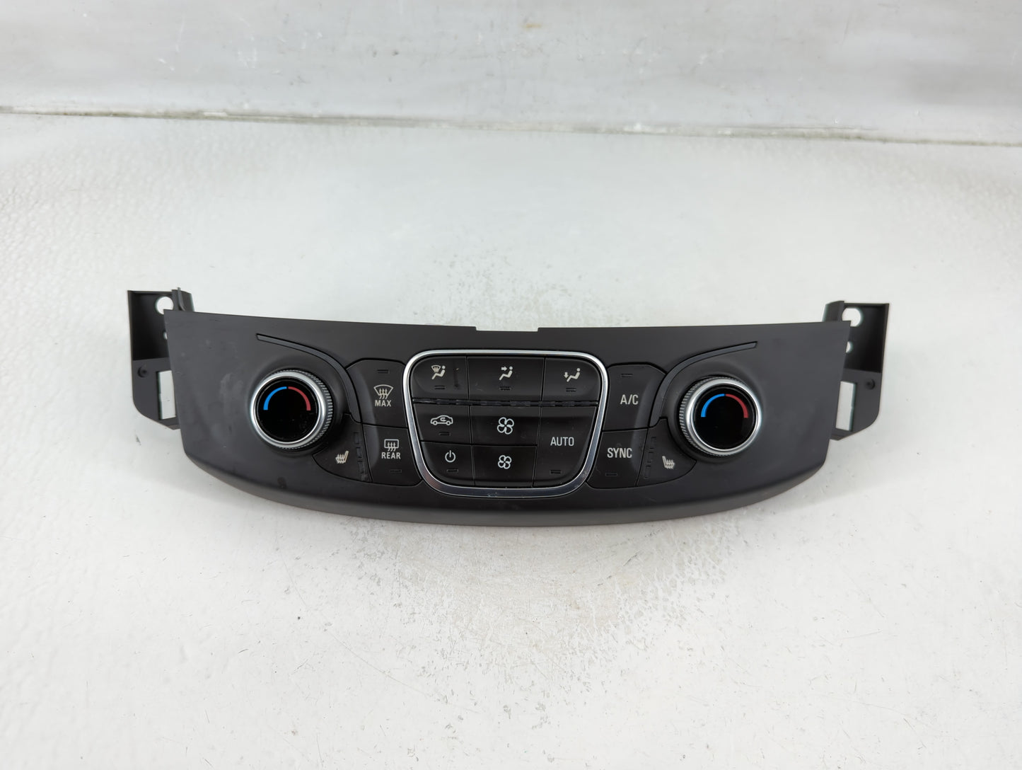 2018-2022 Chevrolet Traverse Climate Control Module Temperature AC/Heater Replacement P/N:84344402 Fits OEM Used Auto Parts 