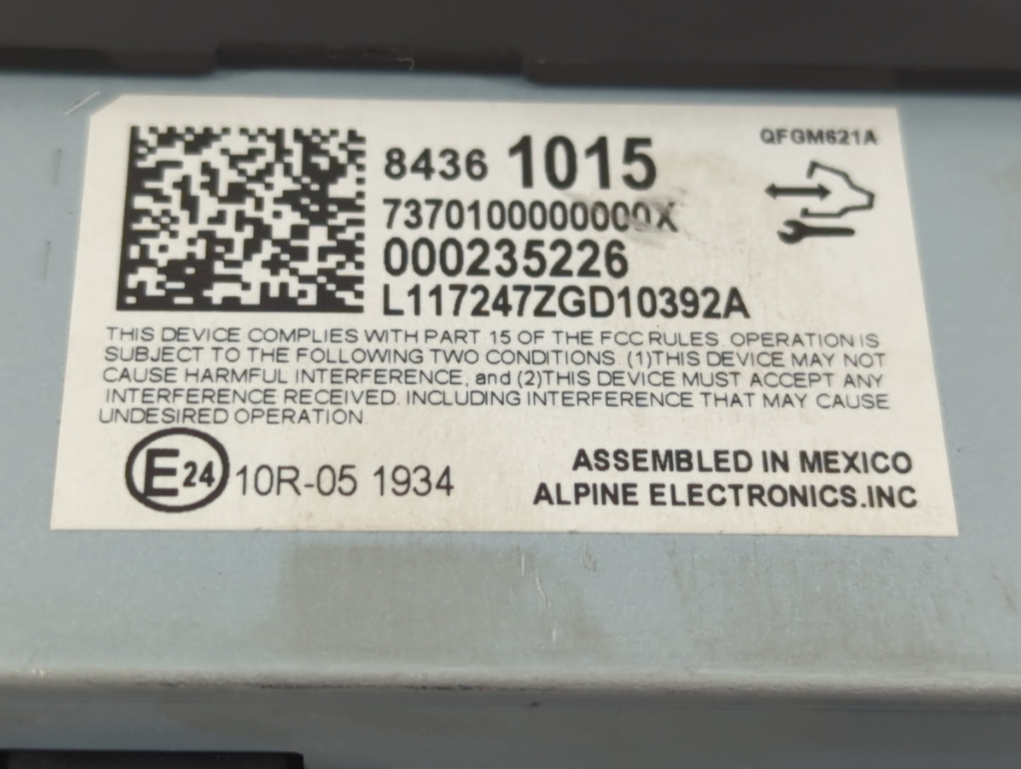 2018 Chevrolet Traverse Radio AM FM Cd Player Receiver Replacement P/N:E2410R-05 1934 84361015 Fits OEM Used Auto Parts - Oe