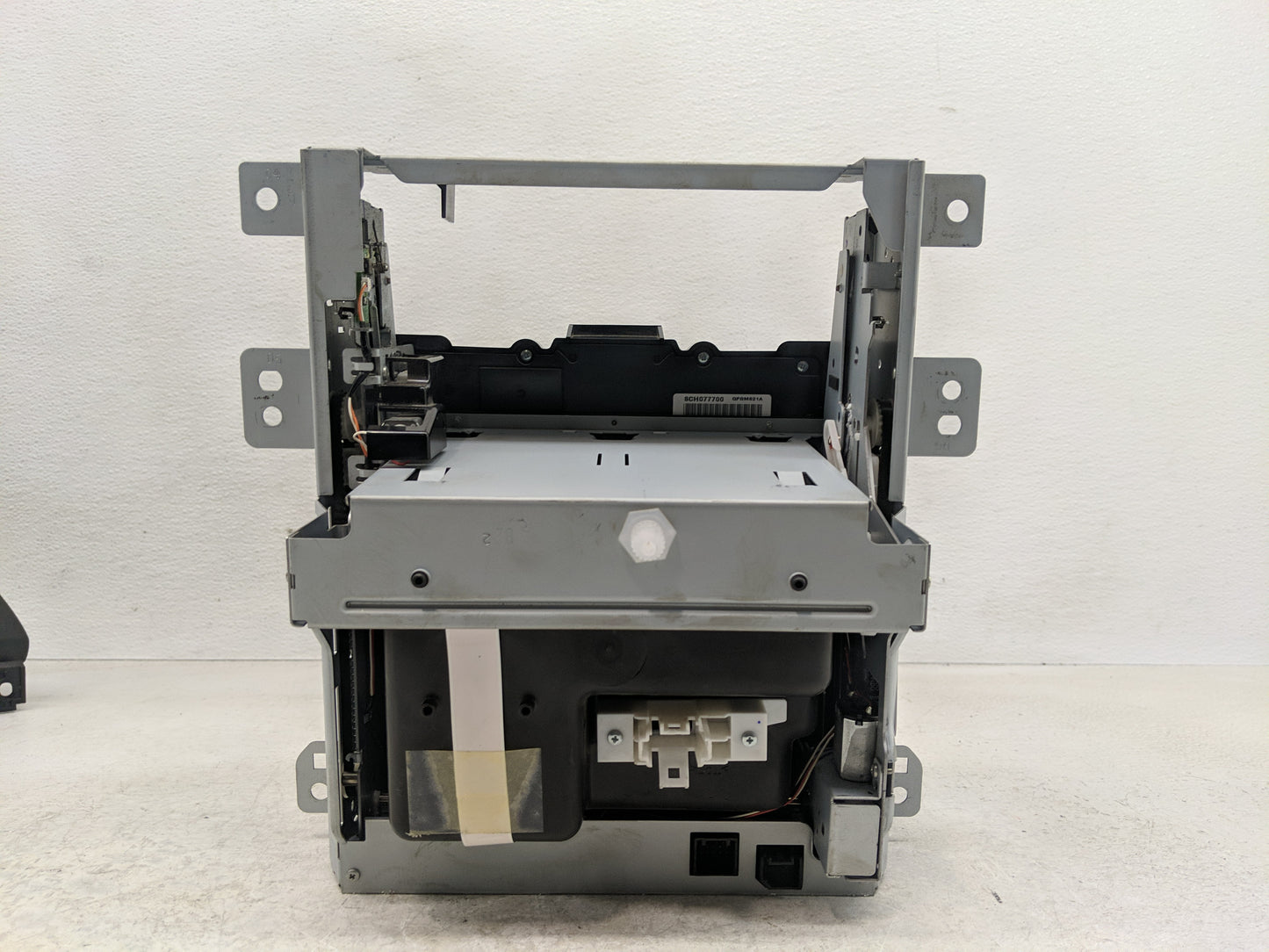 2018 Chevrolet Traverse Radio AM FM Cd Player Receiver Replacement Fits OEM Used Auto Parts - Oemusedautoparts1.com