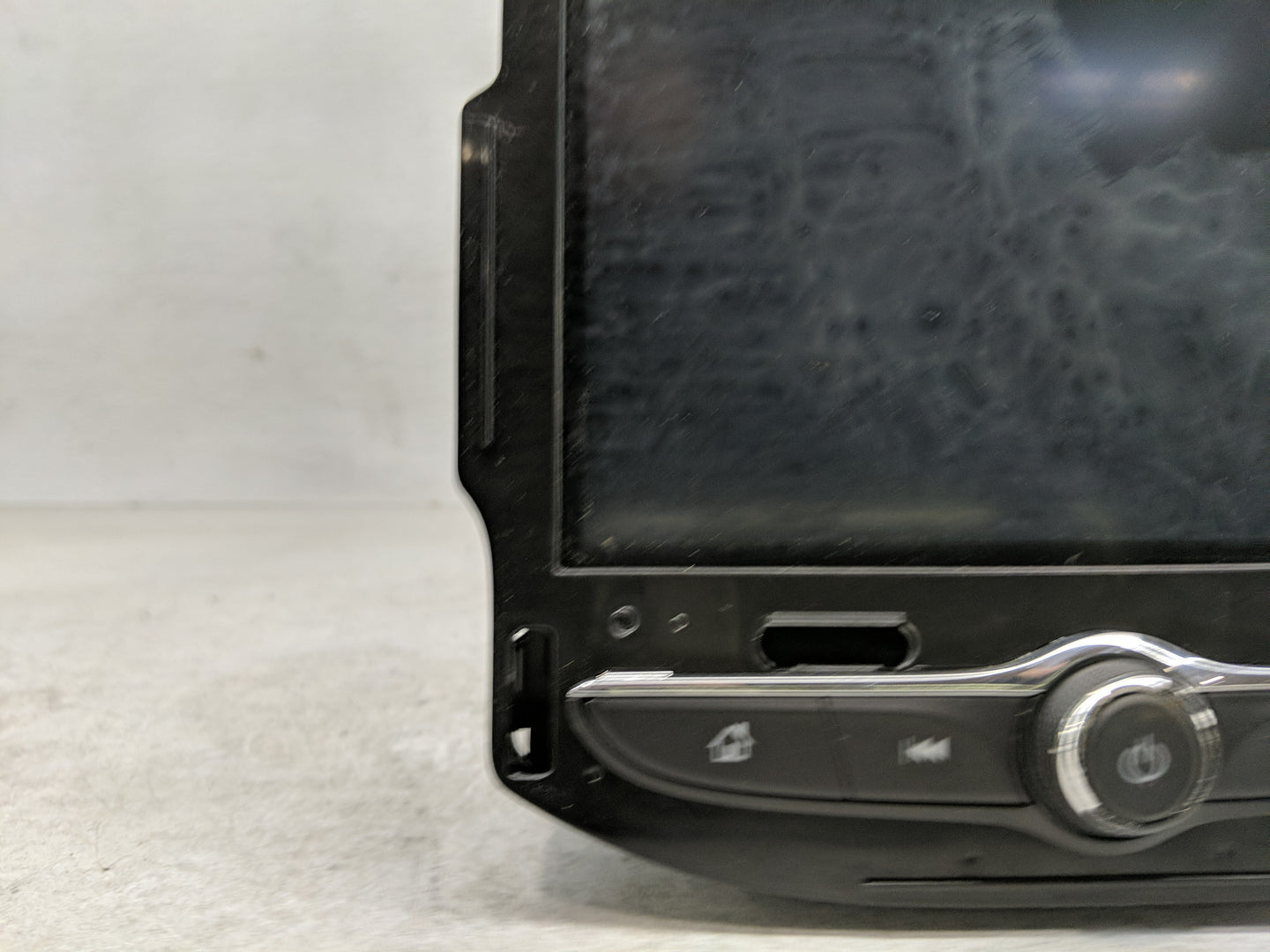 2018-2021 Chevrolet Traverse Radio AM FM Cd Player Receiver Replacement P/N:42554703 Fits Fits 2017 2018 2019 2020 2021 OEM 