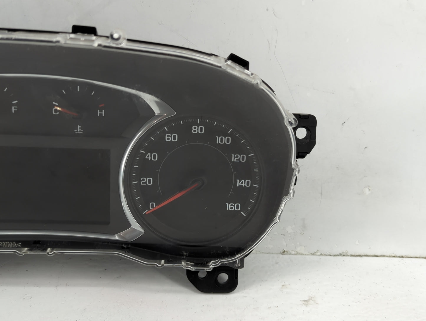 2018 Chevrolet Traverse Instrument Cluster Speedometer Gauges P/N:84404692 Fits OEM Used Auto Parts - Oemusedautoparts1.com