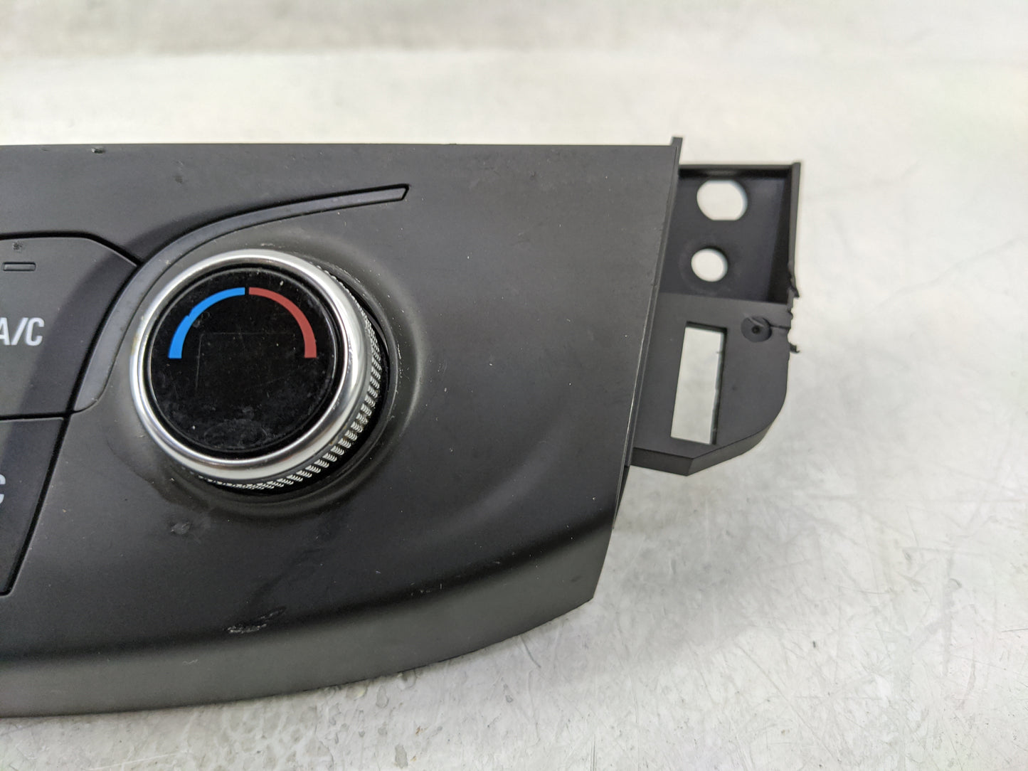 2018-2022 Chevrolet Traverse Climate Control Module Temperature AC/Heater Replacement P/N:84344401 Fits OEM Used Auto Parts 