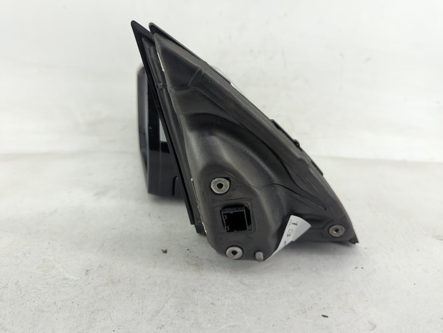 2018-2022 Chevrolet Traverse Driver Side View Mirror - Left Door Mirror OEM Used - Oemusedautoparts1.com