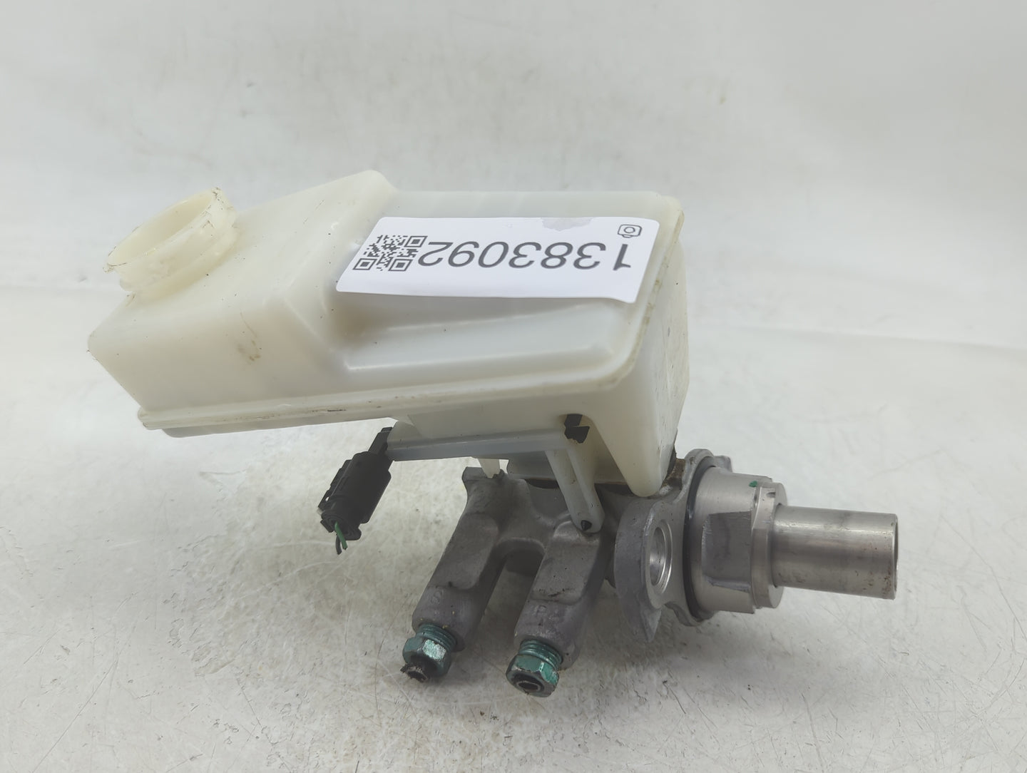 2018-2022 Chevrolet Traverse Brake Master Cylinder - Oemusedautoparts1.com