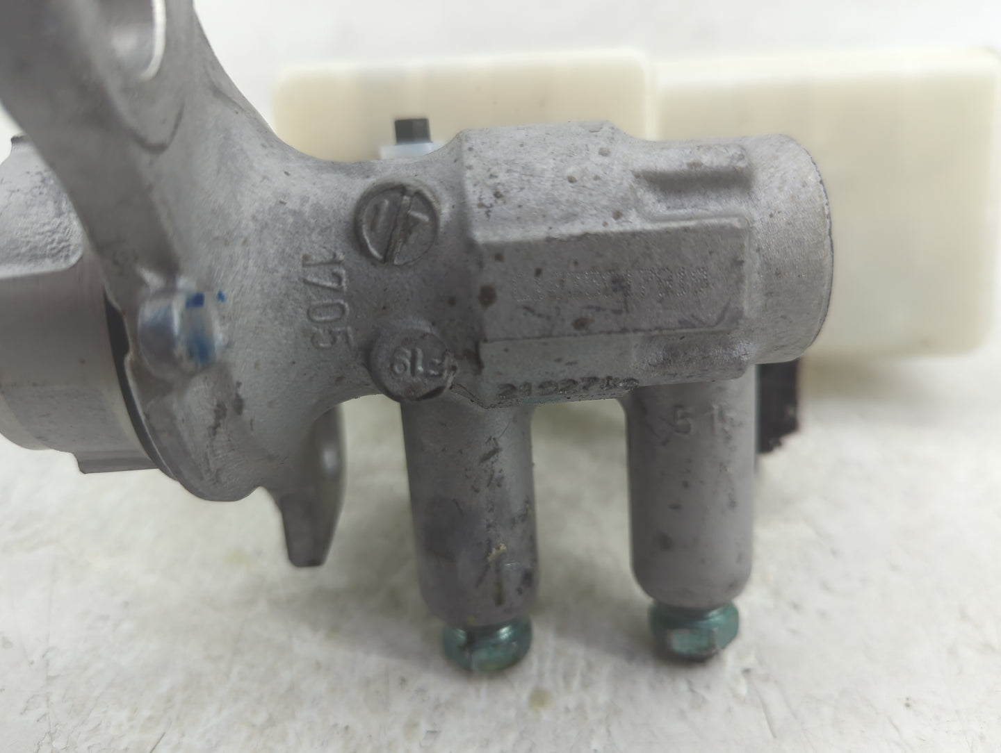 2018-2022 Chevrolet Traverse Brake Master Cylinder - Oemusedautoparts1.com