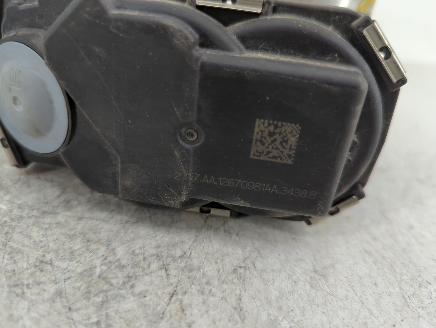 2017-2022 Chevrolet Traverse Throttle Body P/N:12670981AA Fits Fits 2012 2013 2014 2015 2016 2017 2018 2019 2020 2021 2022 O
