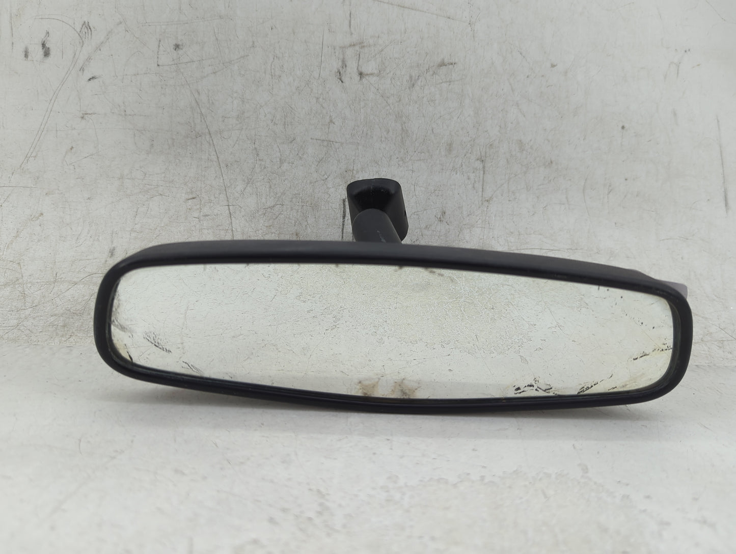2018 Chevrolet Traverse Interior Rear View Mirror Replacement OEM P/N:A048070 Fits Fits 2017 2019 2020 OEM Used Auto Parts -
