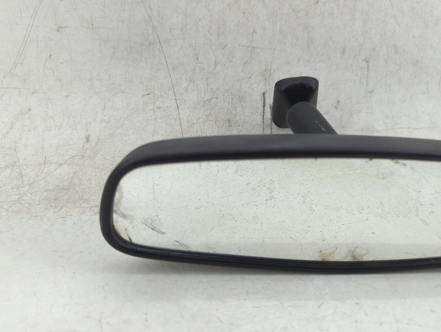 2018 Chevrolet Traverse Interior Rear View Mirror Replacement OEM P/N:A048070 Fits Fits 2017 2019 2020 OEM Used Auto Parts -