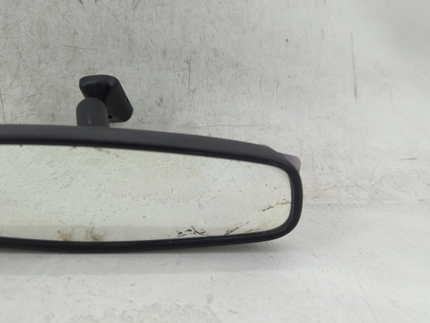 2018 Chevrolet Traverse Interior Rear View Mirror Replacement OEM P/N:A048070 Fits Fits 2017 2019 2020 OEM Used Auto Parts -