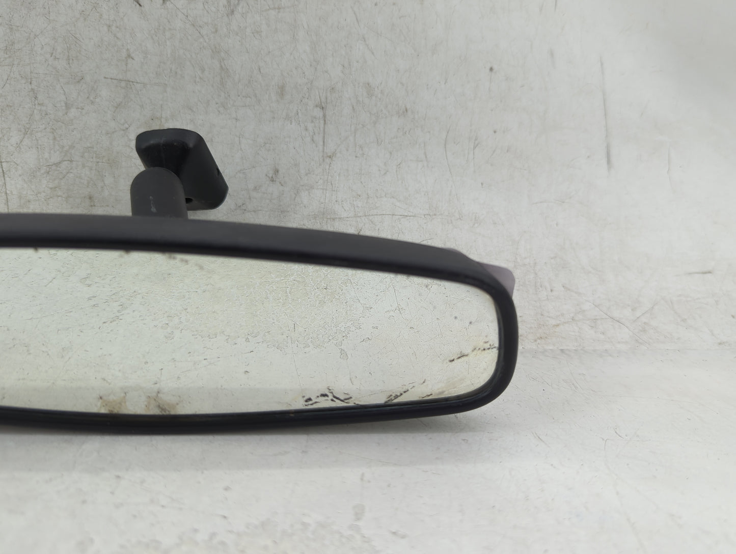 2018 Chevrolet Traverse Interior Rear View Mirror Replacement OEM P/N:A048070 Fits Fits 2017 2019 2020 OEM Used Auto Parts -