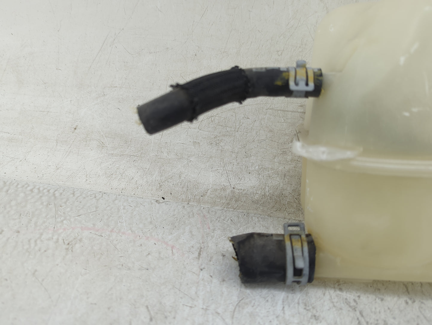2018 Chevrolet Traverse Radiator Coolant Overflow Expansion Tank Bottle - Oemusedautoparts1.com