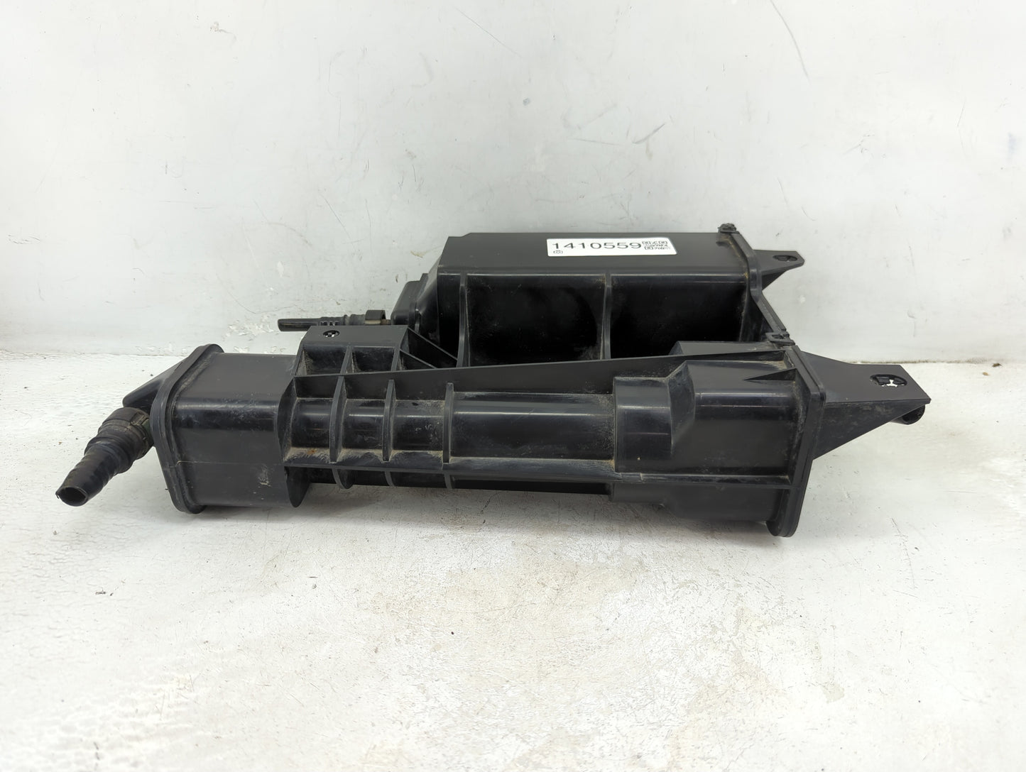 2018 Chevrolet Traverse Fuel Vapor Charcoal Canister - Oemusedautoparts1.com