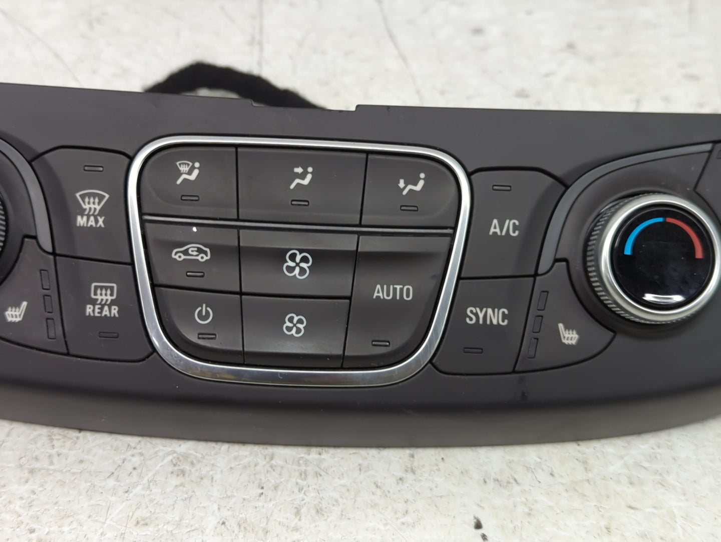 2018 Chevrolet Traverse Climate Control Module Temperature AC/Heater Replacement P/N:84344403 Fits OEM Used Auto Parts - Oem