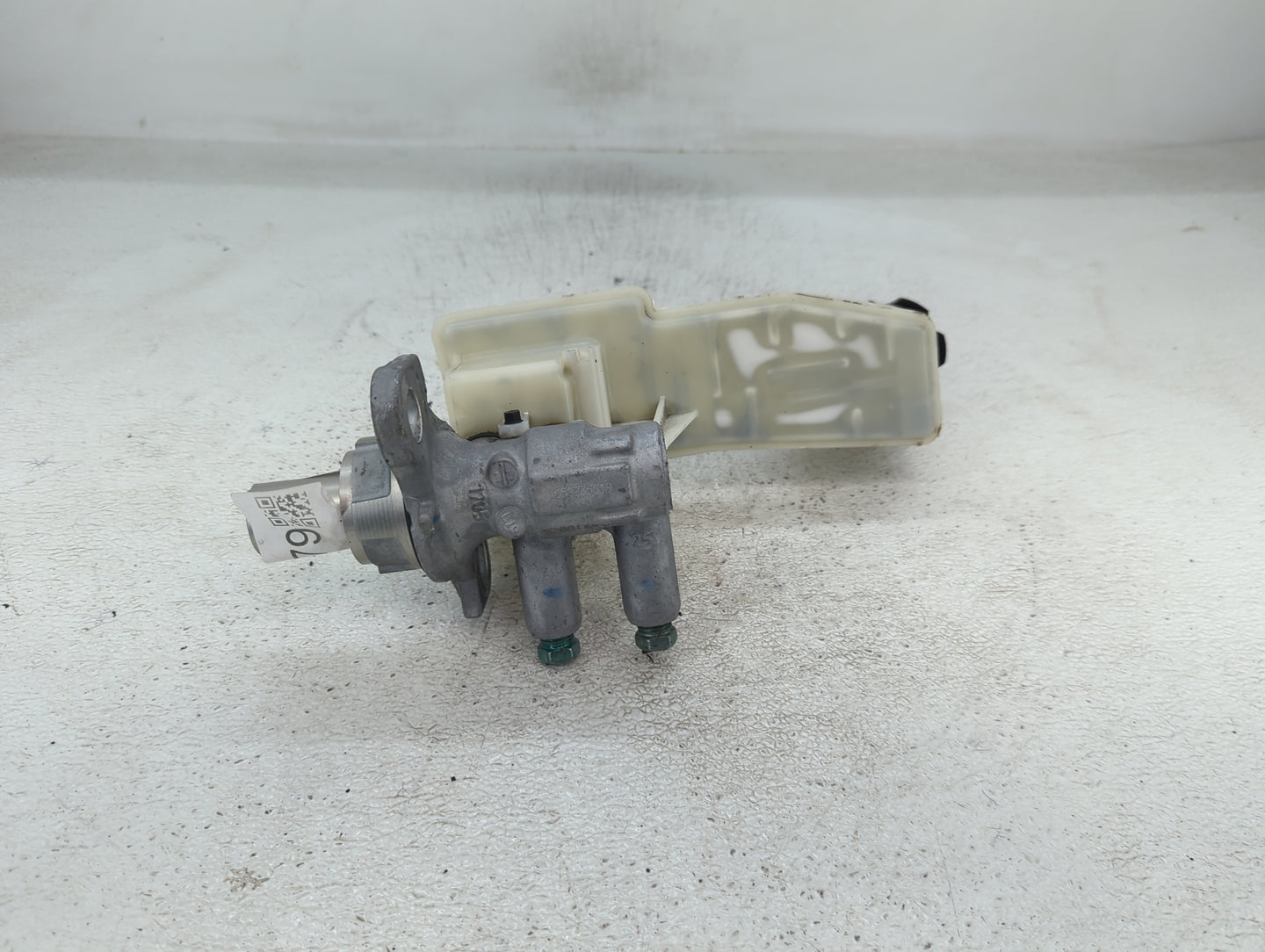 2018-2022 Chevrolet Traverse Brake Master Cylinder - Oemusedautoparts1.com
