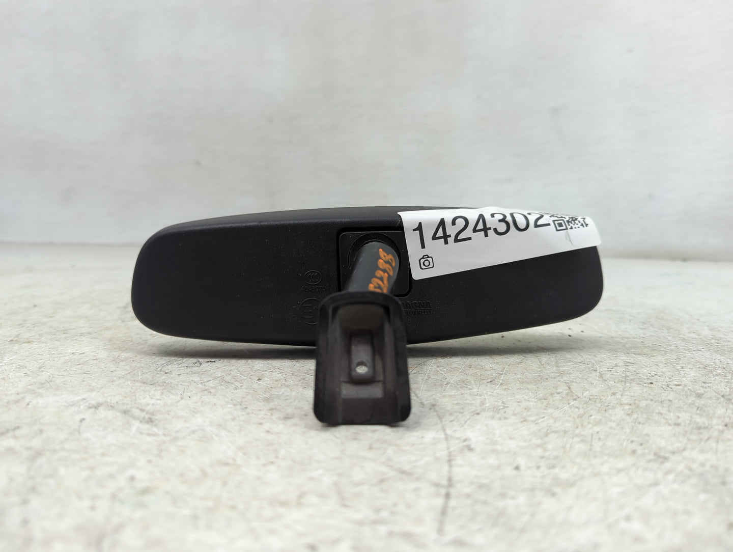2018-2022 Chevrolet Traverse Interior Rear View Mirror Replacement OEM P/N:E11026150 Fits OEM Used Auto Parts - Oemusedautop