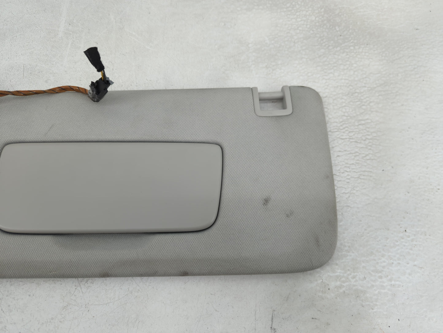 2018-2022 Chevrolet Traverse Sun Visor Shade Replacement Driver Left Mirror Fits Fits 2018 2019 2020 2021 2022 OEM Used Auto