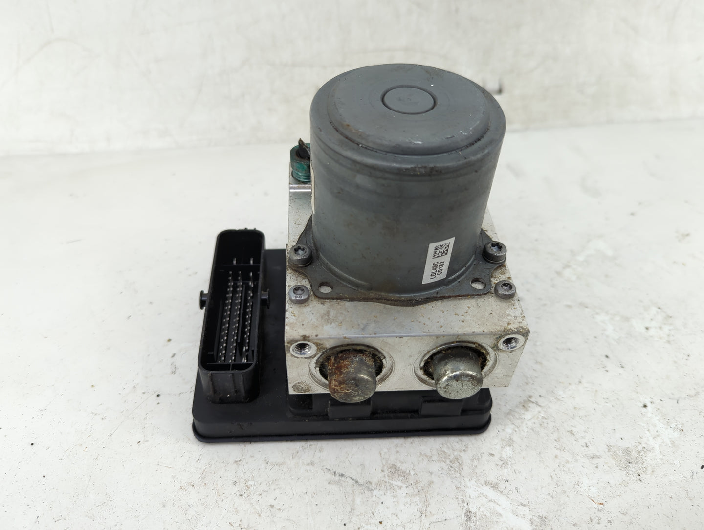 2018 Chevrolet Traverse ABS Pump Control Module Replacement P/N:84567450 Fits Fits 2019 2020 OEM Used Auto Parts - Oemusedau