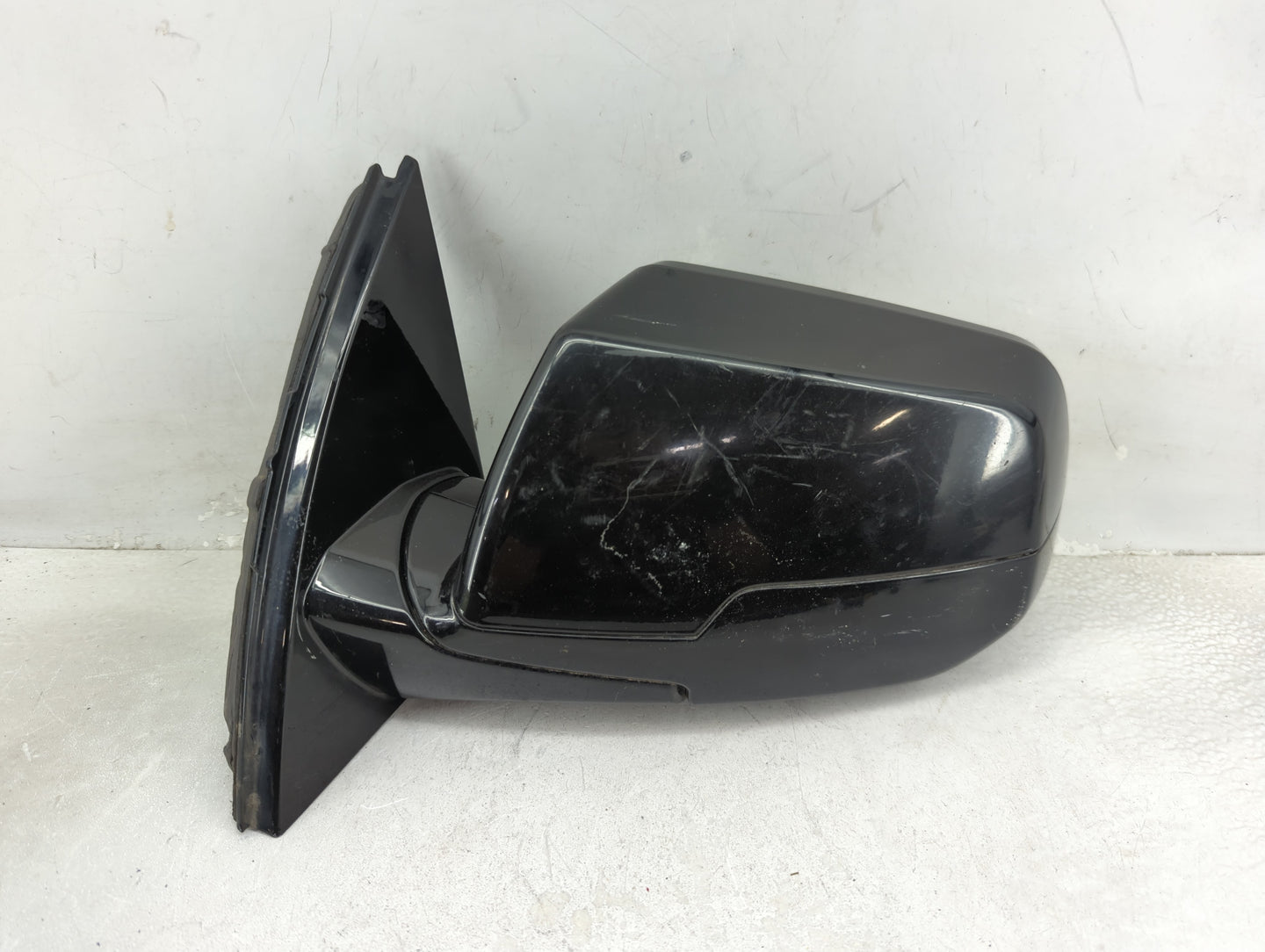 2018-2022 Chevrolet Traverse Driver Side View Mirror - Left Door Mirror OEM Used - Oemusedautoparts1.com
