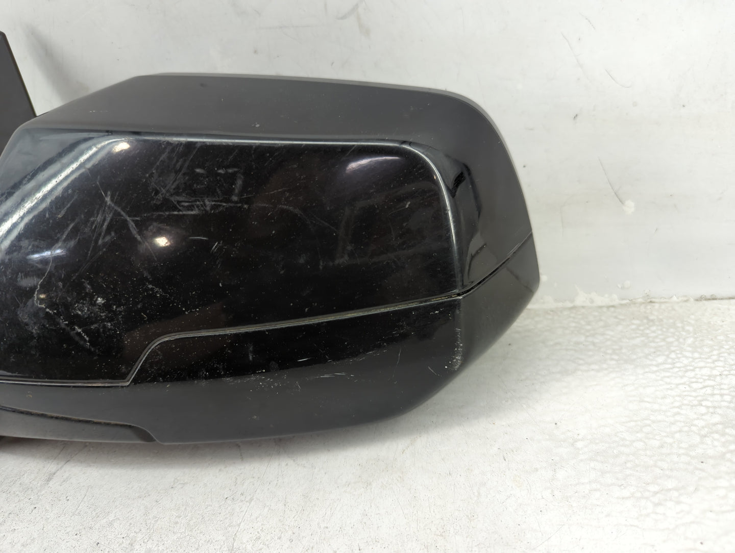 2018-2022 Chevrolet Traverse Driver Side View Mirror - Left Door Mirror OEM Used - Oemusedautoparts1.com