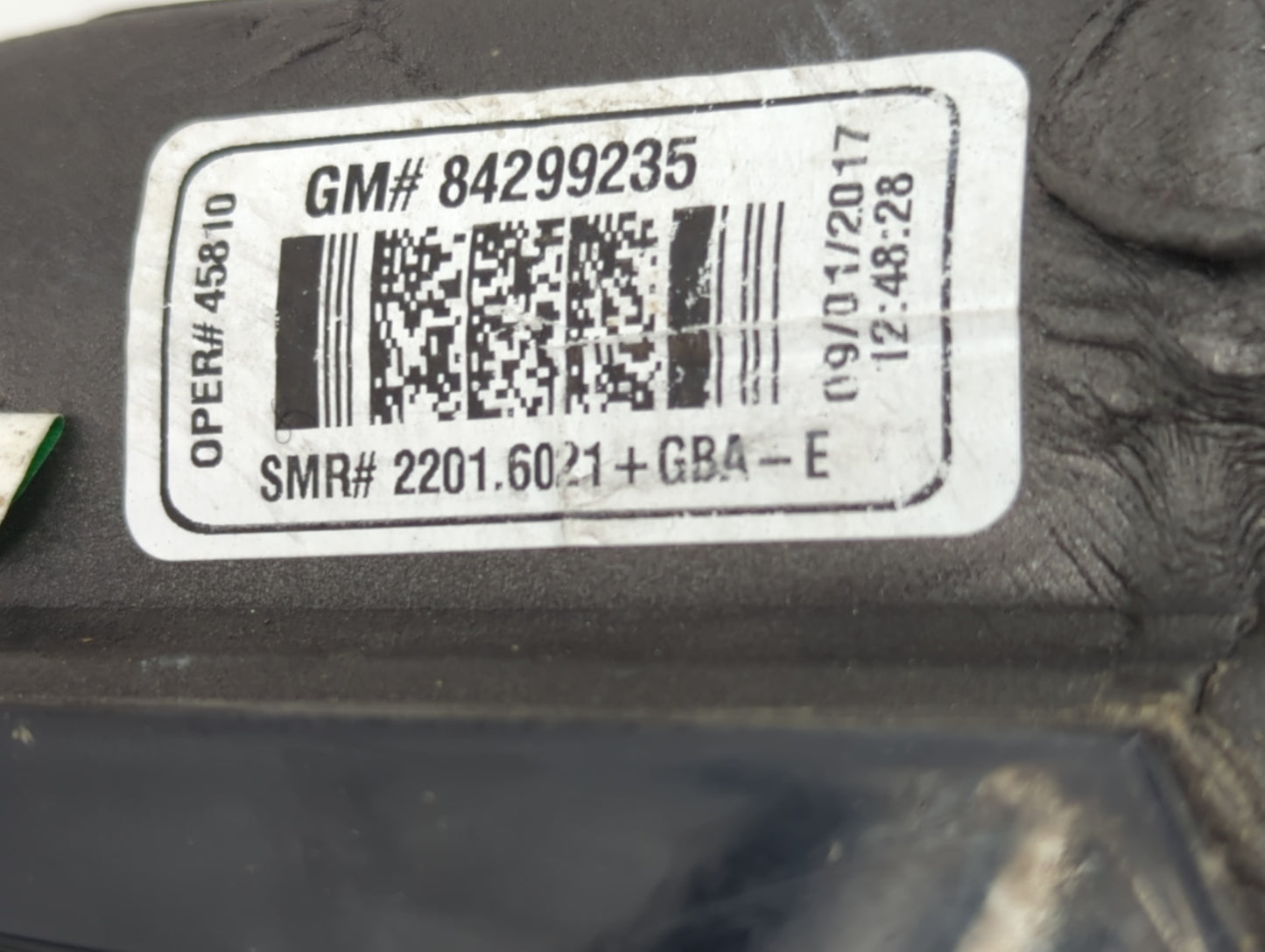 2018-2022 Chevrolet Traverse Driver Side View Mirror - Left Door Mirror OEM Used - Oemusedautoparts1.com