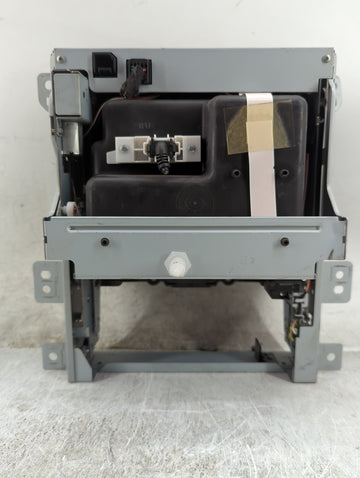 2018-2021 Chevrolet Traverse Radio AM FM Cd Player Receiver Replacement P/N:84361015 Fits Fits 2018 2019 2020 2021 OEM Used Auto Parts