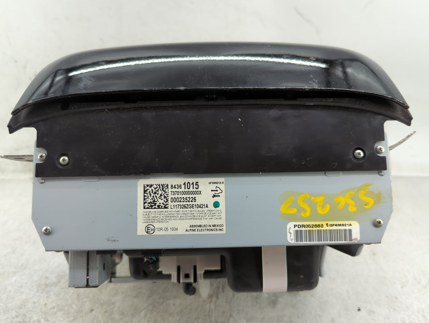 2018-2021 Chevrolet Traverse Radio AM FM Cd Player Receiver Replacement P/N:84361015 Fits Fits 2018 2019 2020 2021 OEM Used 