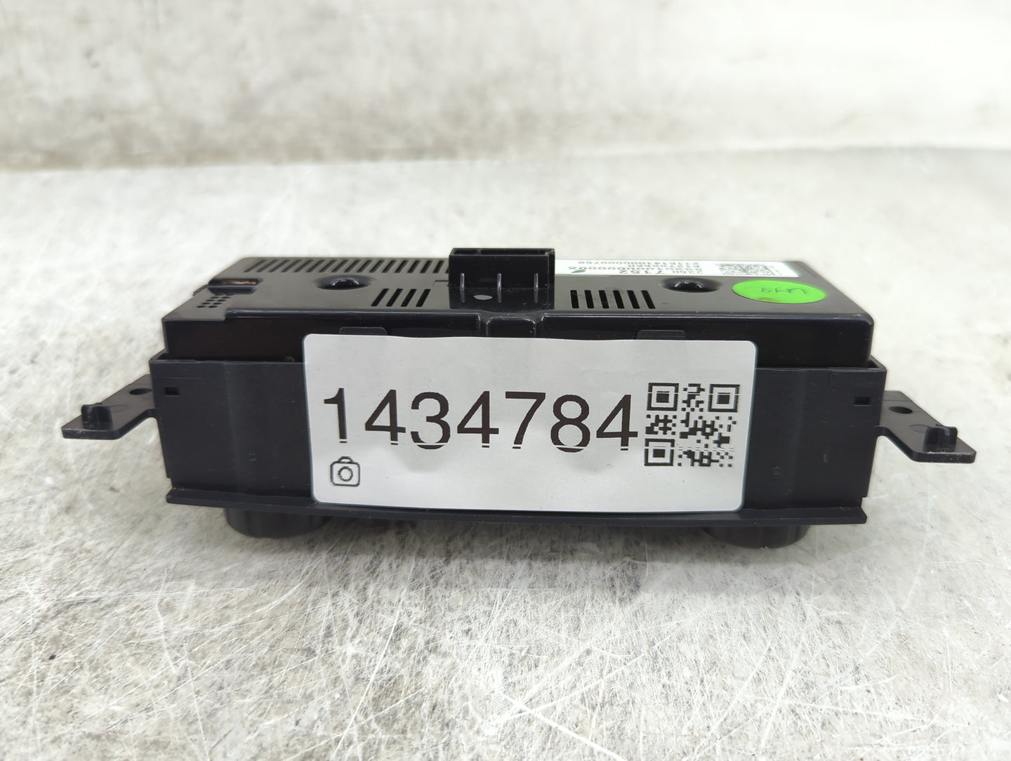 2018-2022 Chevrolet Traverse Climate Control Module Temperature AC/Heater Replacement P/N:23507152 812786860 Fits OEM Used A