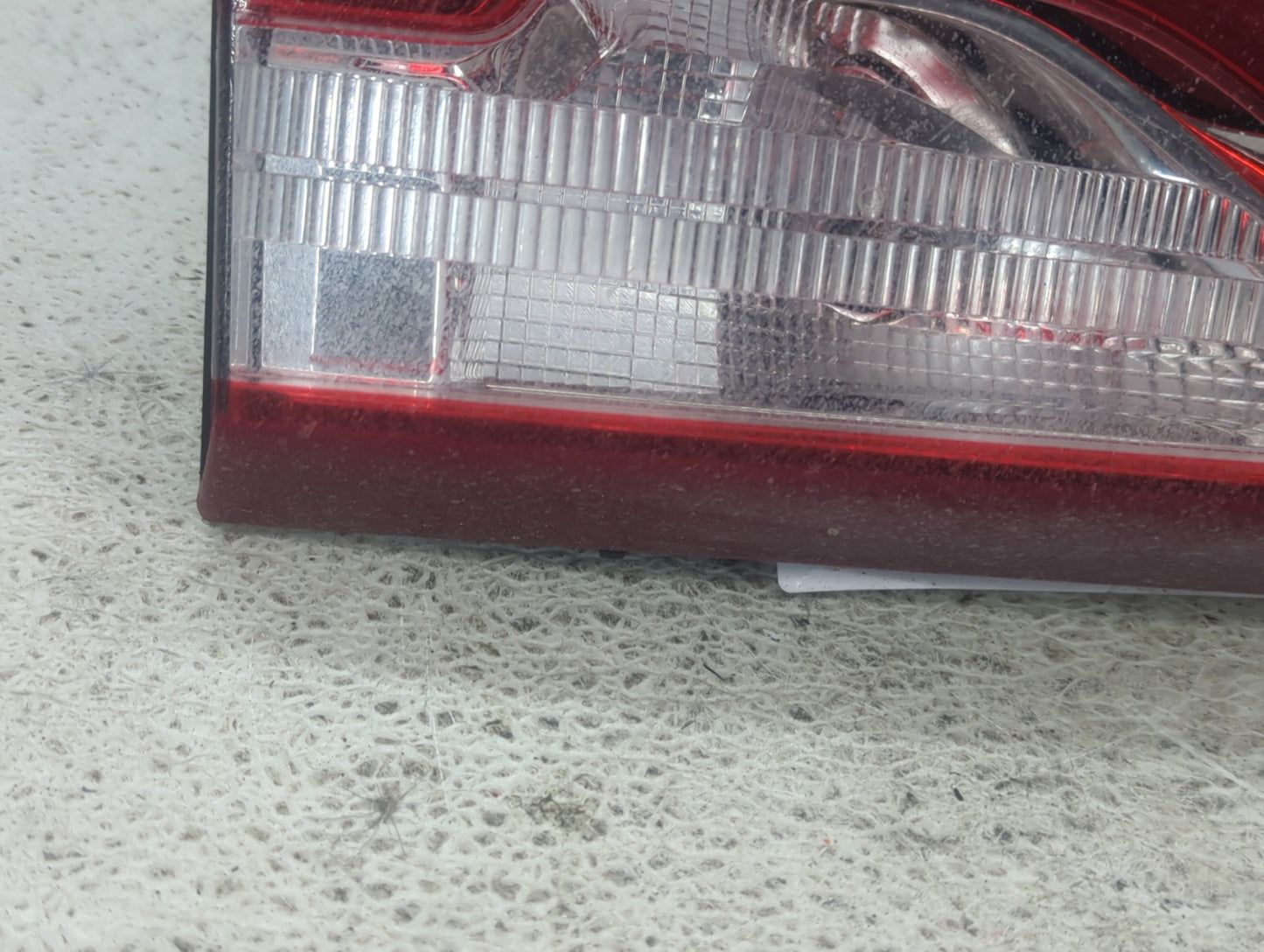 2018-2021 Chevrolet Traverse Tail Light Assembly Passenger Right OEM P/N:84835393 Fits Fits 2018 2019 2020 2021 OEM Used Aut