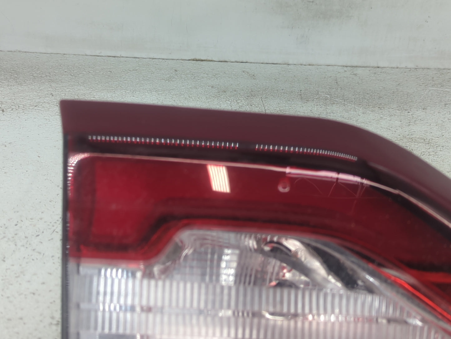 2018-2021 Chevrolet Traverse Tail Light Assembly Passenger Right OEM P/N:84835393 Fits Fits 2018 2019 2020 2021 OEM Used Aut
