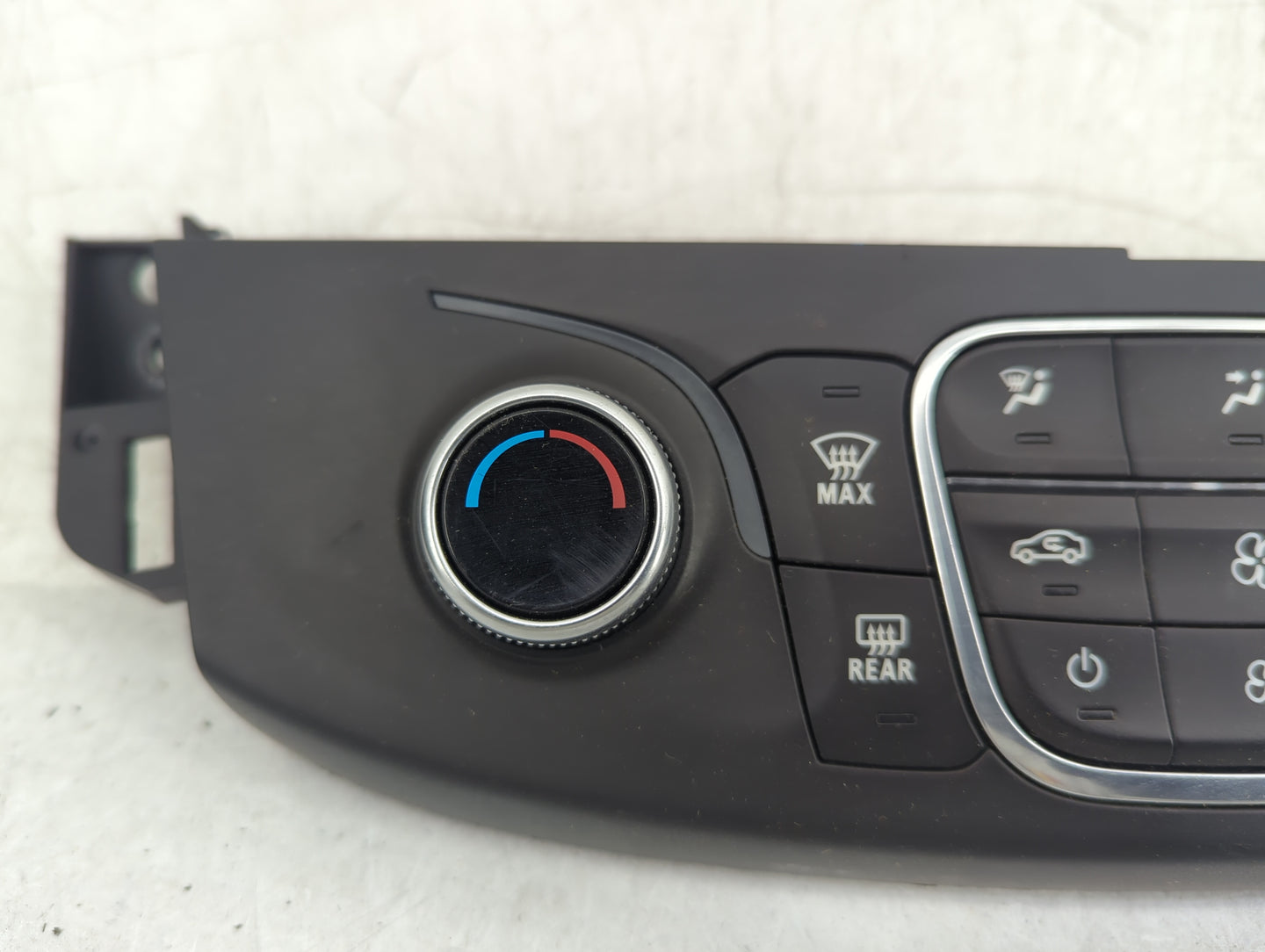 2018 Chevrolet Traverse Climate Control Module Temperature AC/Heater Replacement P/N:84216552 Fits OEM Used Auto Parts - Oem