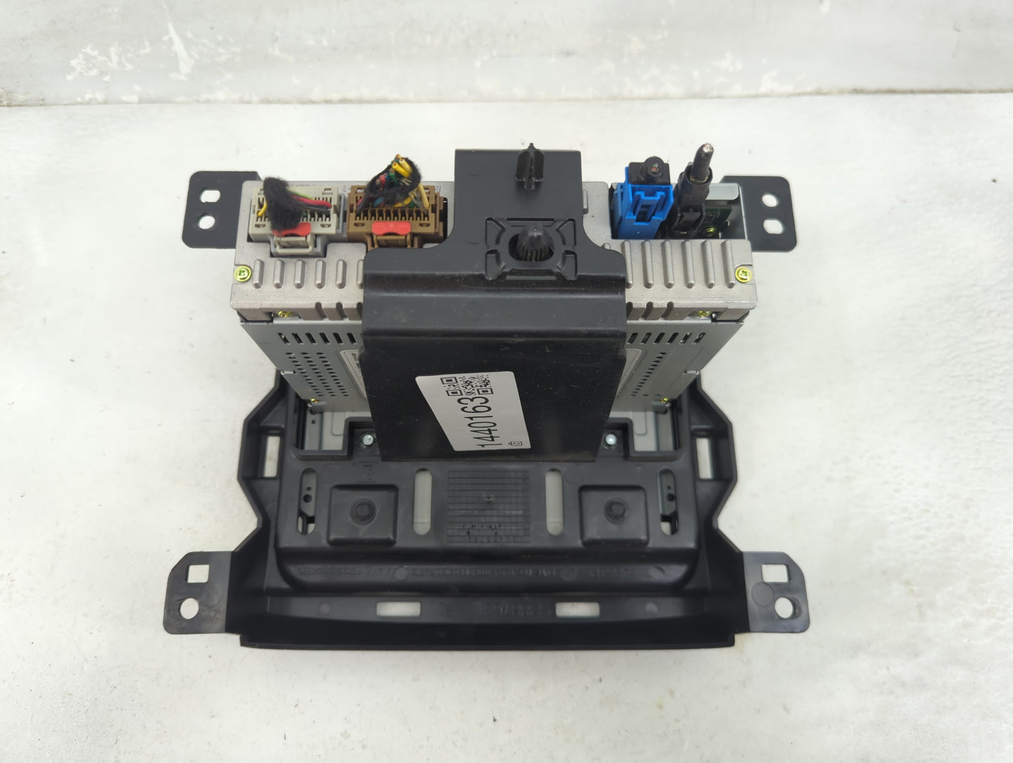 2018-2021 Chevrolet Traverse Radio AM FM Cd Player Receiver Replacement P/N:42554701 73105 Fits Fits 2017 2018 2019 2020 202