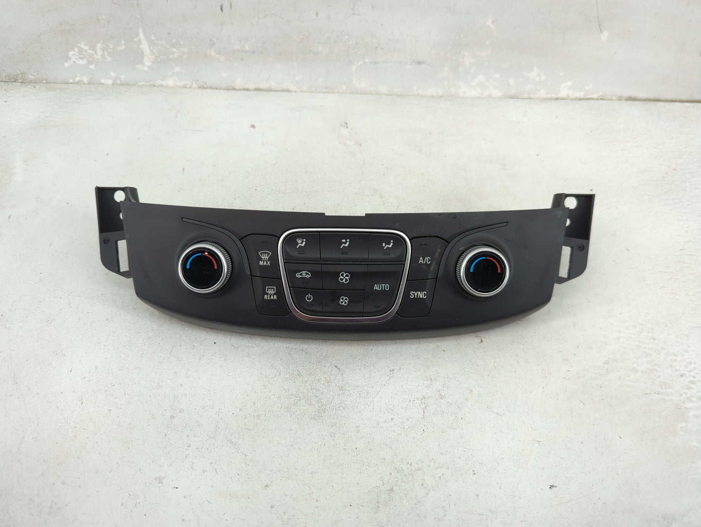 2018 Chevrolet Traverse Climate Control Module Temperature AC/Heater Replacement P/N:84216552 7370200000000X Fits OEM Used A