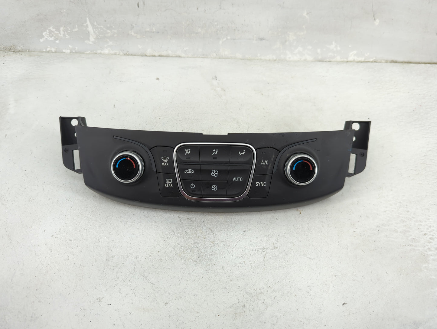 2018 Chevrolet Traverse Climate Control Module Temperature AC/Heater Replacement P/N:84216552 7370200000000X Fits OEM Used A