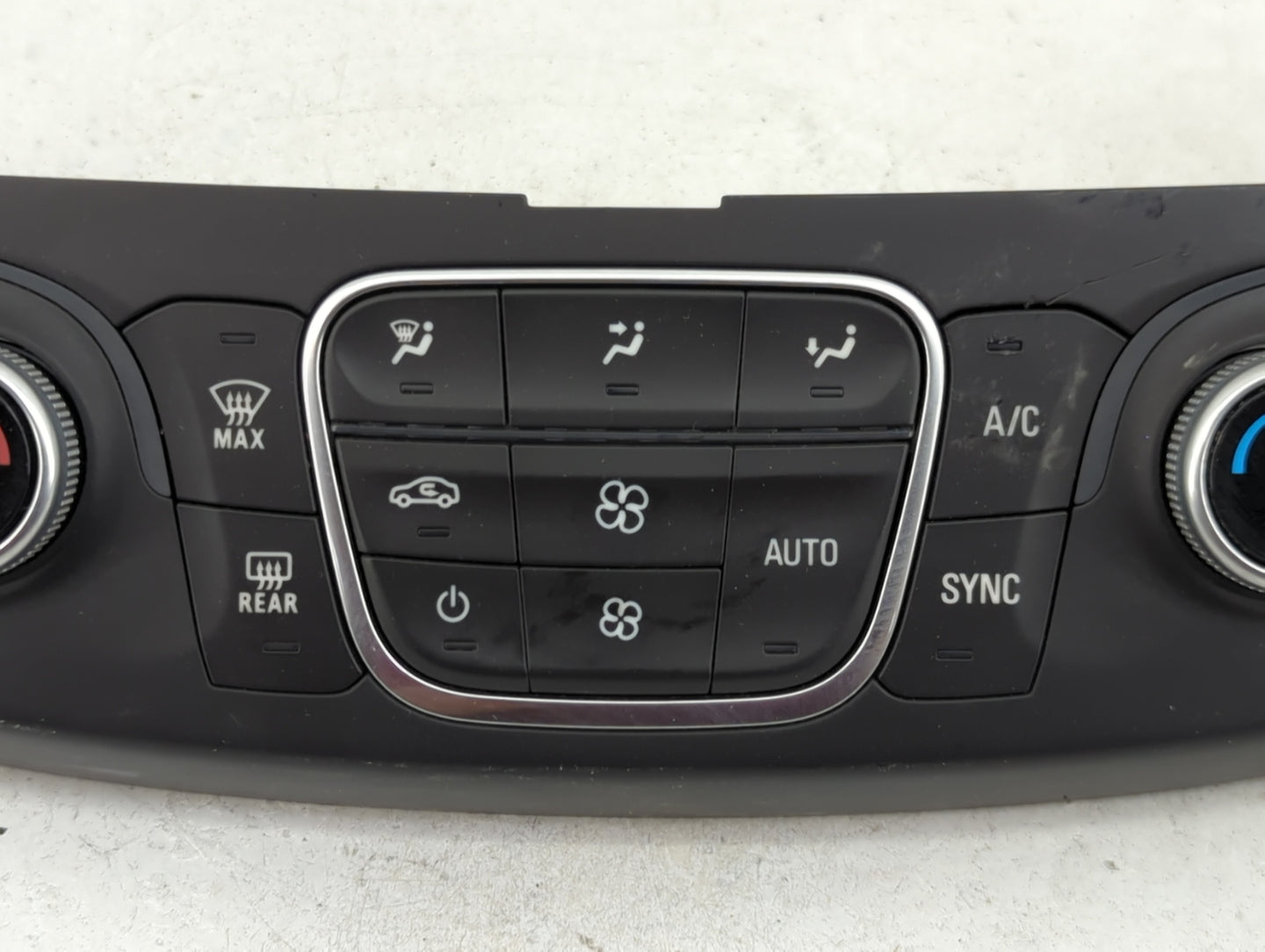 2018 Chevrolet Traverse Climate Control Module Temperature AC/Heater Replacement P/N:84216552 7370200000000X Fits OEM Used A