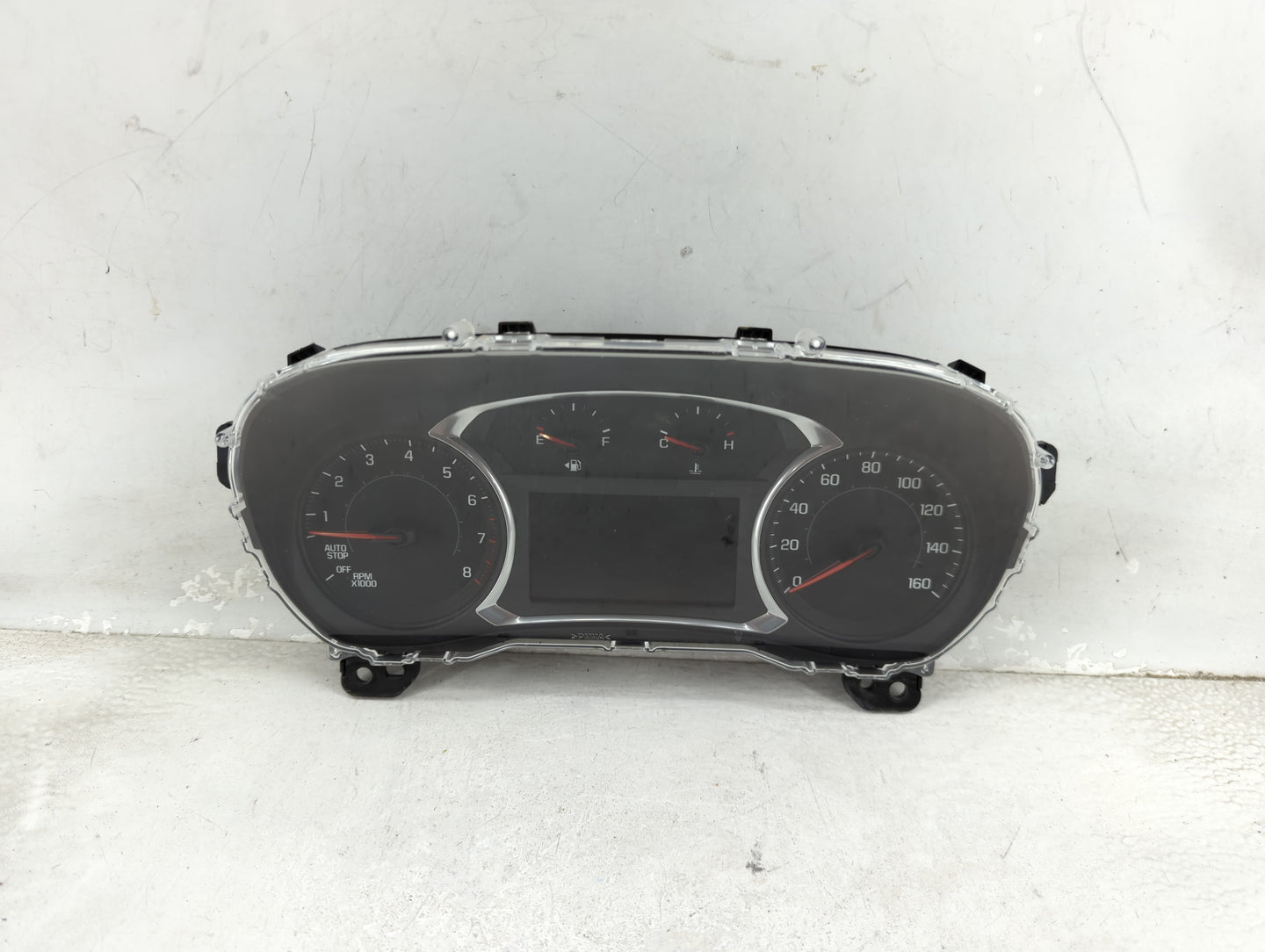 2018 Chevrolet Traverse Instrument Cluster Speedometer Gauges P/N:84404692 GM-0059-001-MR-CF0F Miles: Fits OEM Used Auto Par
