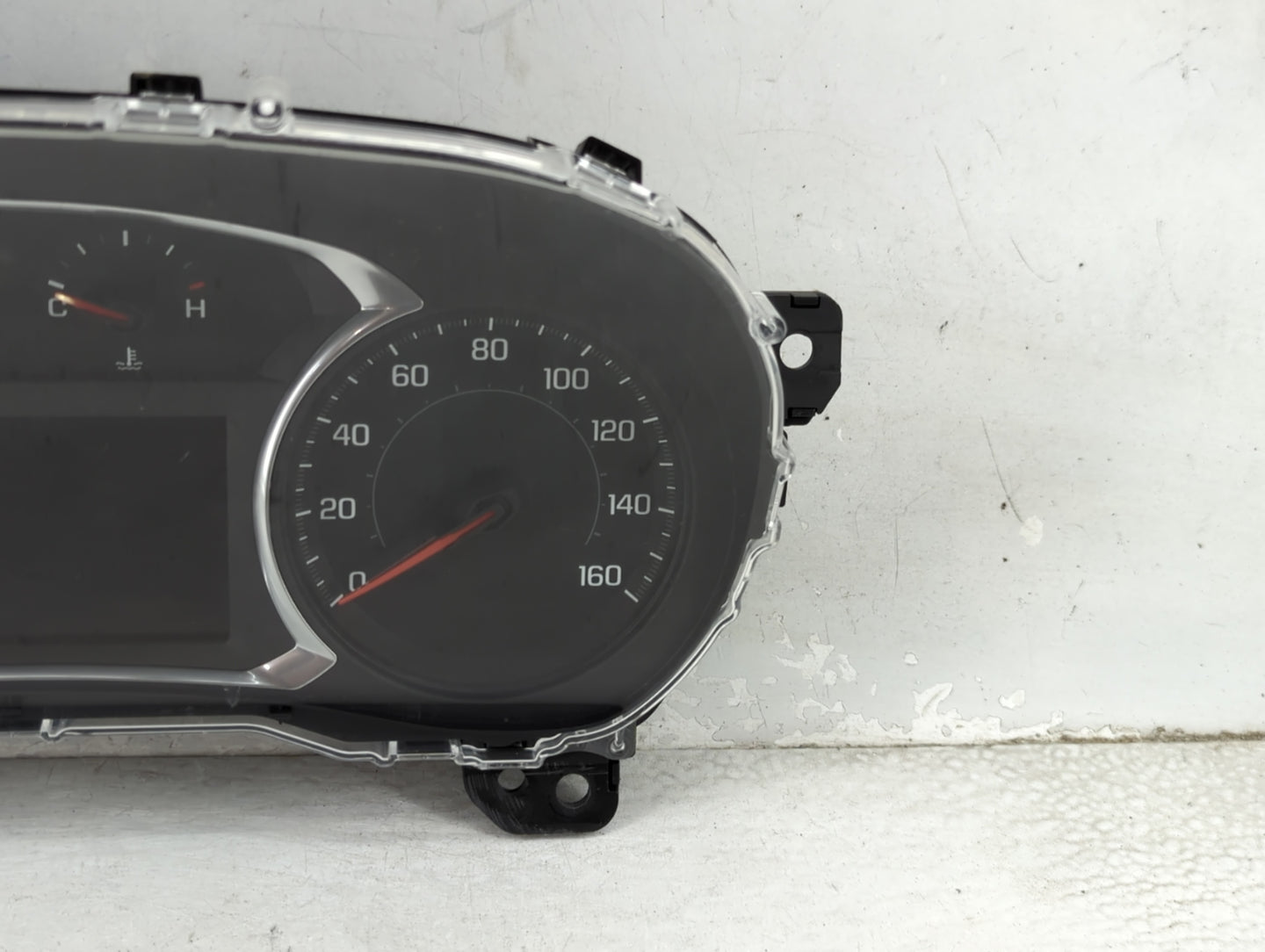 2018 Chevrolet Traverse Instrument Cluster Speedometer Gauges P/N:84404692 GM-0059-001-MR-CF0F Miles: Fits OEM Used Auto Par