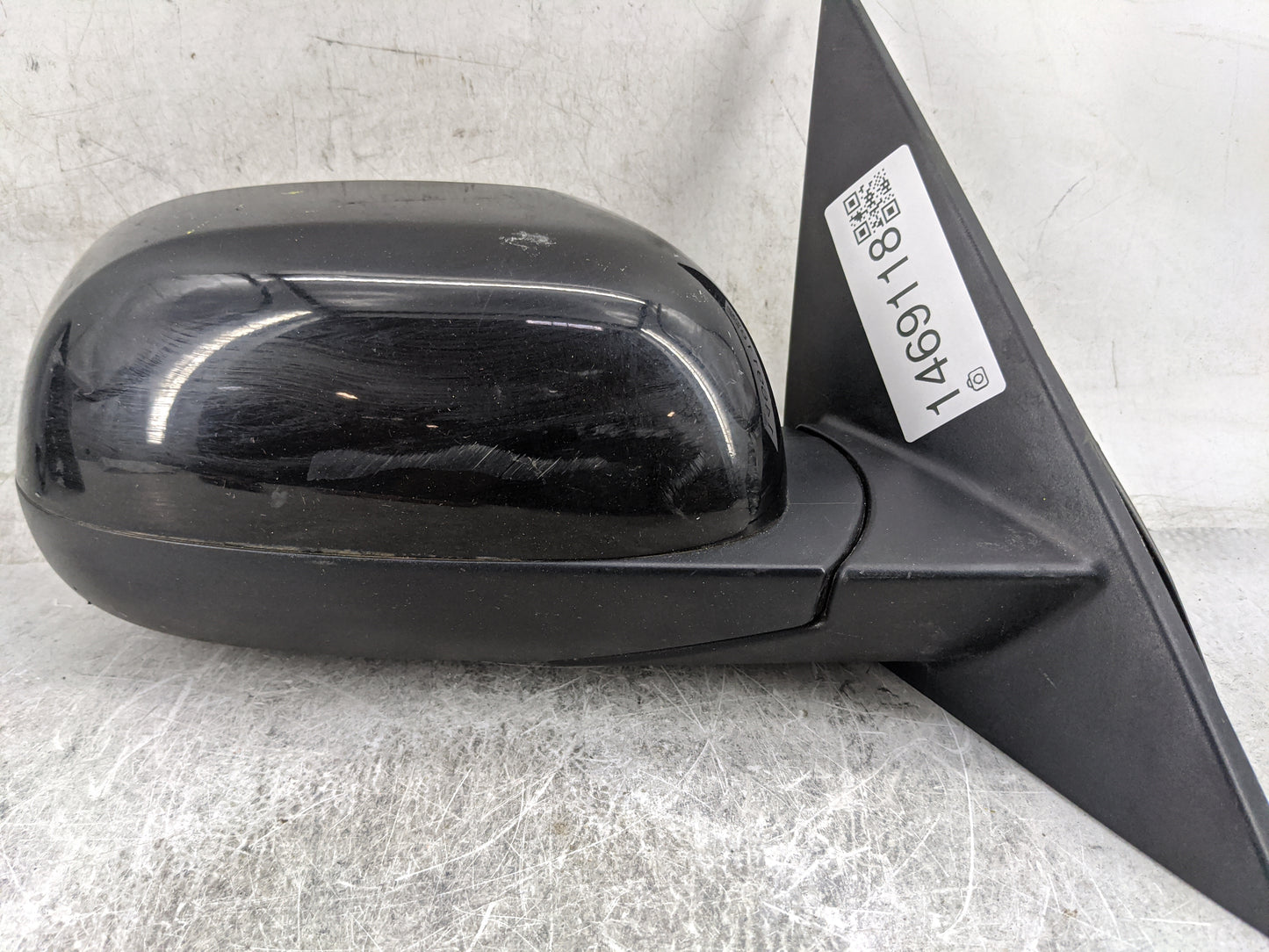 2018-2022 Chevrolet Traverse Driver Side View Mirror - Left Door Mirror OEM Used - Oemusedautoparts1.com