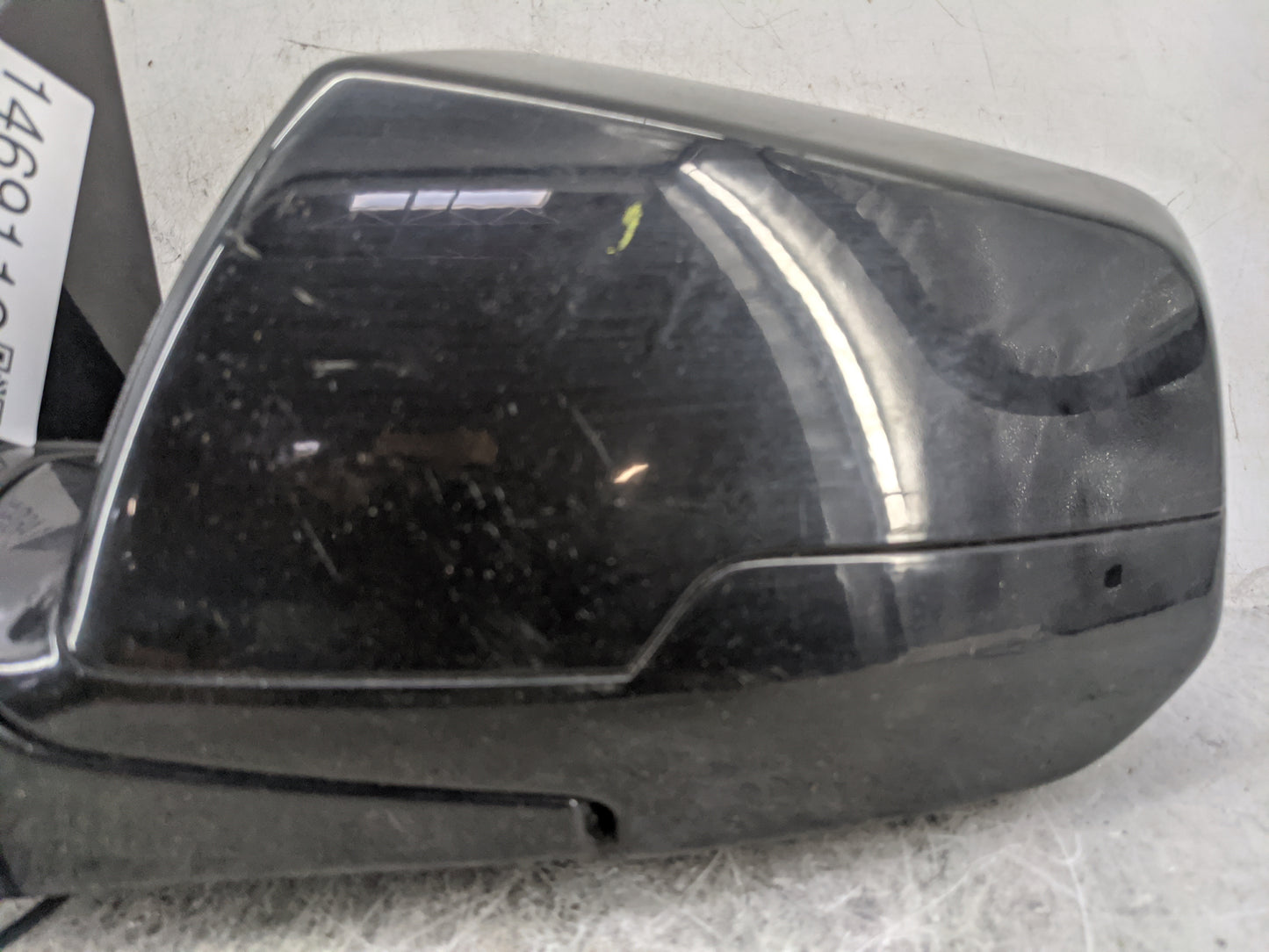 2018 Chevrolet Traverse Driver Side View Mirror - Left Door Mirror OEM Used - Oemusedautoparts1.com