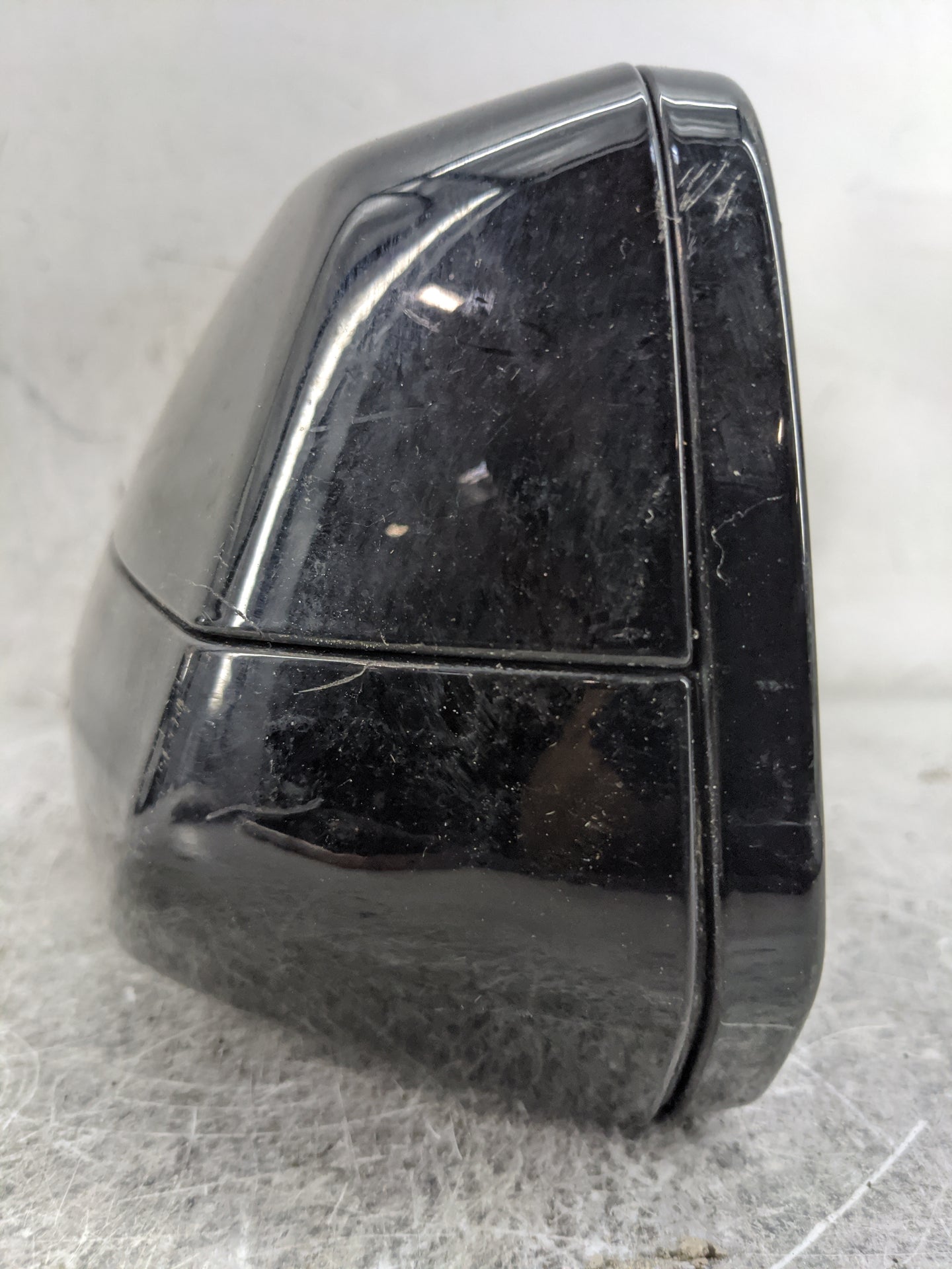 2018 Chevrolet Traverse Driver Side View Mirror - Left Door Mirror OEM Used - Oemusedautoparts1.com