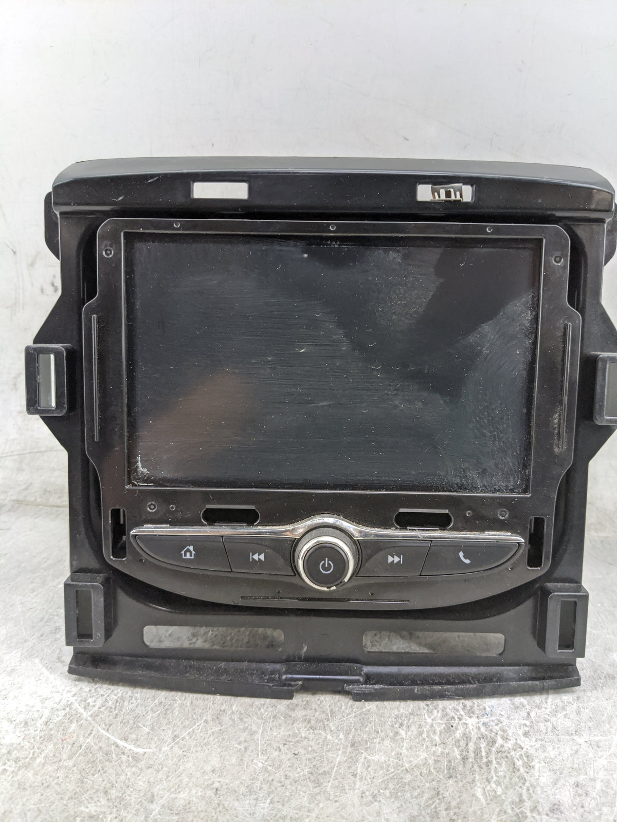 2018 Chevrolet Traverse Radio AM FM Cd Player Receiver Replacement P/N:4701 Fits OEM Used Auto Parts - Oemusedautoparts1.com