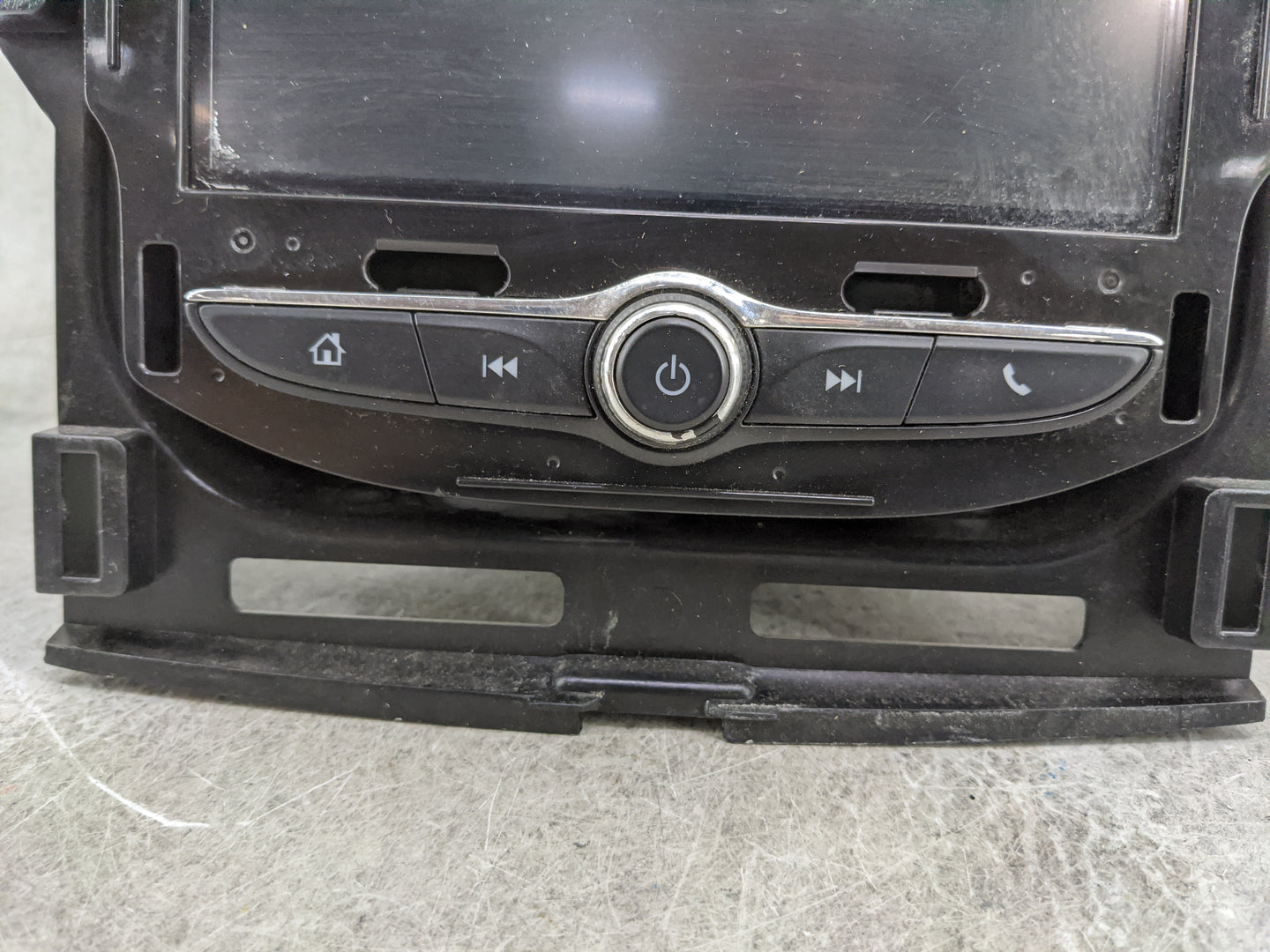 2018 Chevrolet Traverse Radio AM FM Cd Player Receiver Replacement P/N:4701 Fits OEM Used Auto Parts - Oemusedautoparts1.com