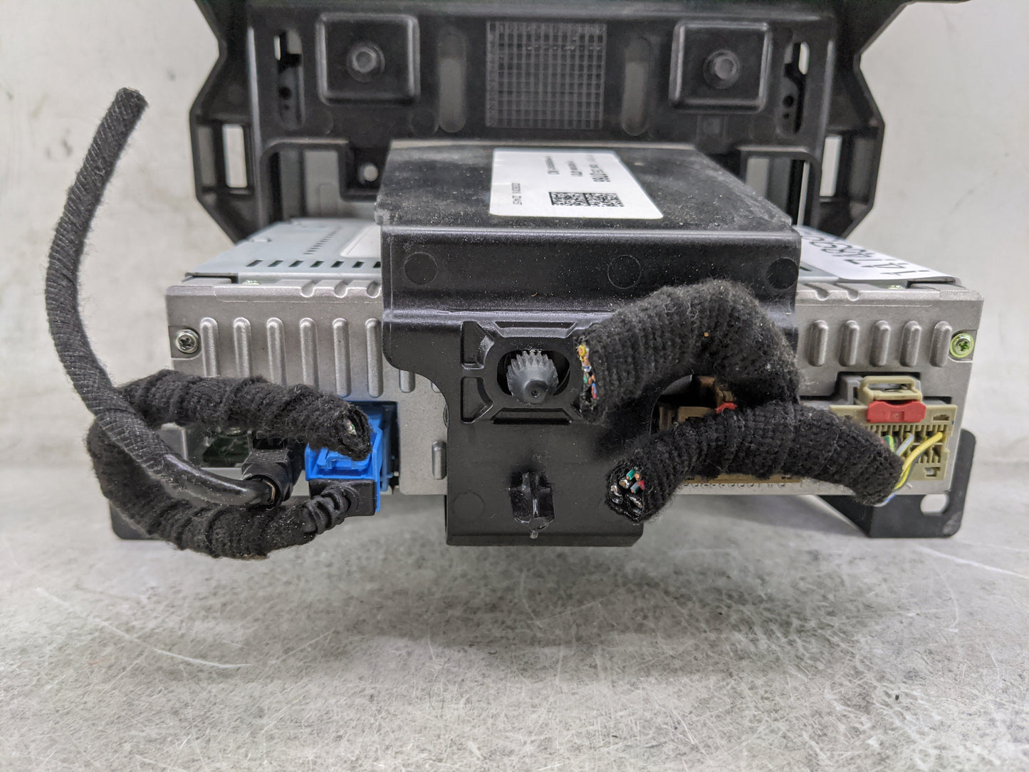 2018 Chevrolet Traverse Radio AM FM Cd Player Receiver Replacement P/N:4701 Fits OEM Used Auto Parts - Oemusedautoparts1.com