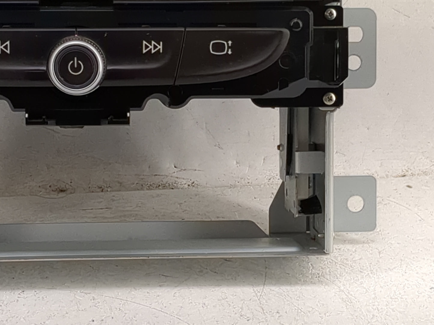 2018-2022 Chevrolet Traverse Information Display Screen 1481726 - Oemusedautoparts1.com