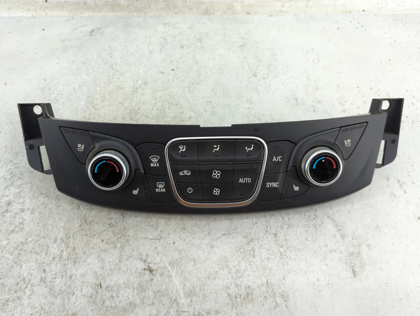 2018 Chevrolet Traverse Climate Control Module Temperature AC/Heater Replacement P/N:84344403 QFGM624A, 7370200000000X Fits 